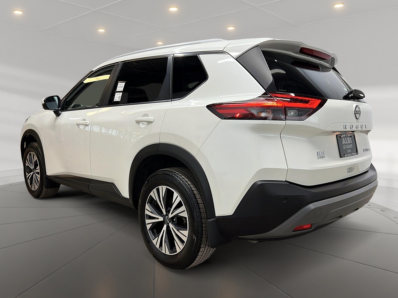 Nissan Rogue SV TOIT PANO 4RM 2023 — photo 6