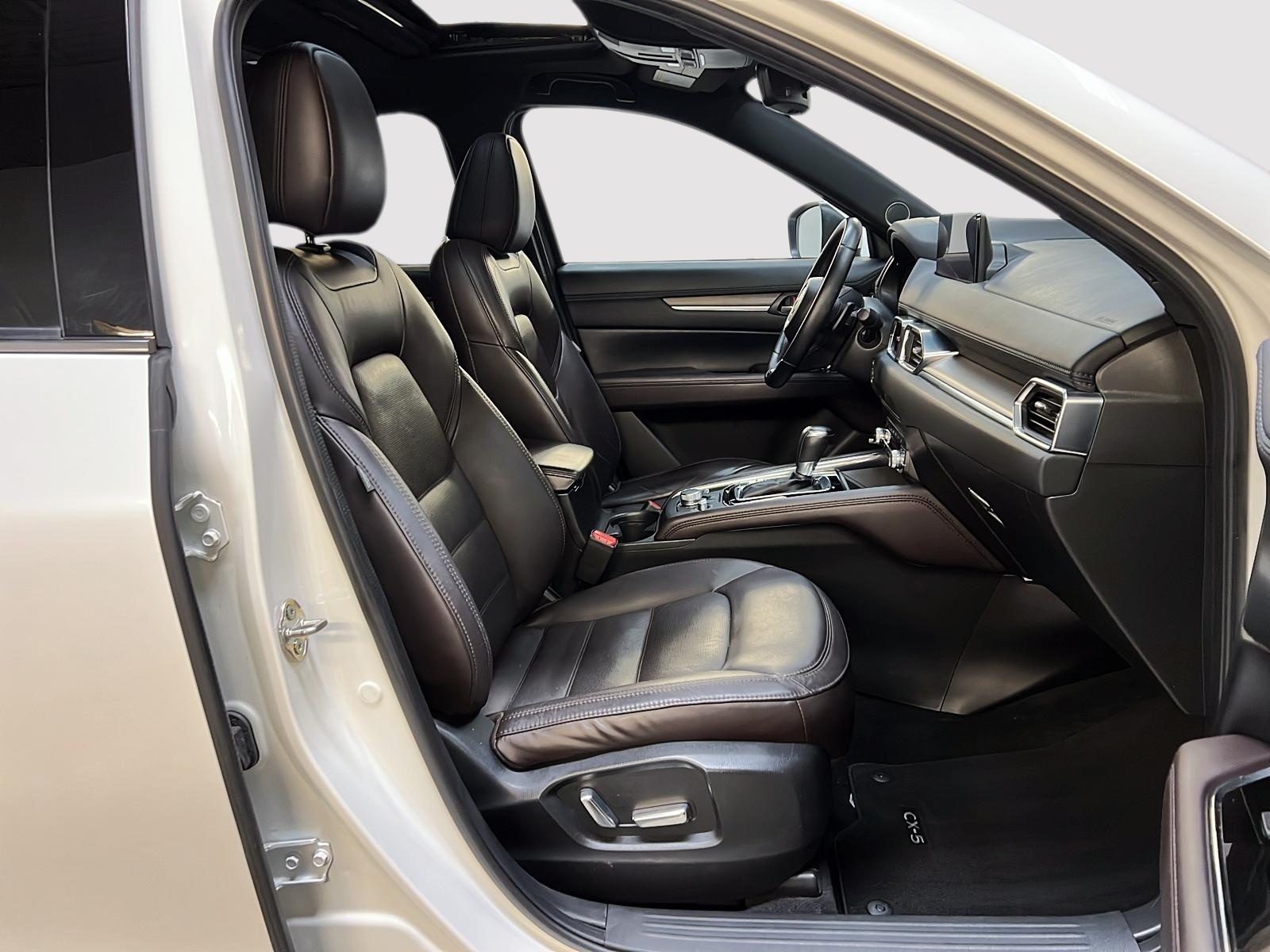 Mazda CX-5 SIGNATURE 2.5T CUIR TOIT NAV 4RM 2023 - image #8