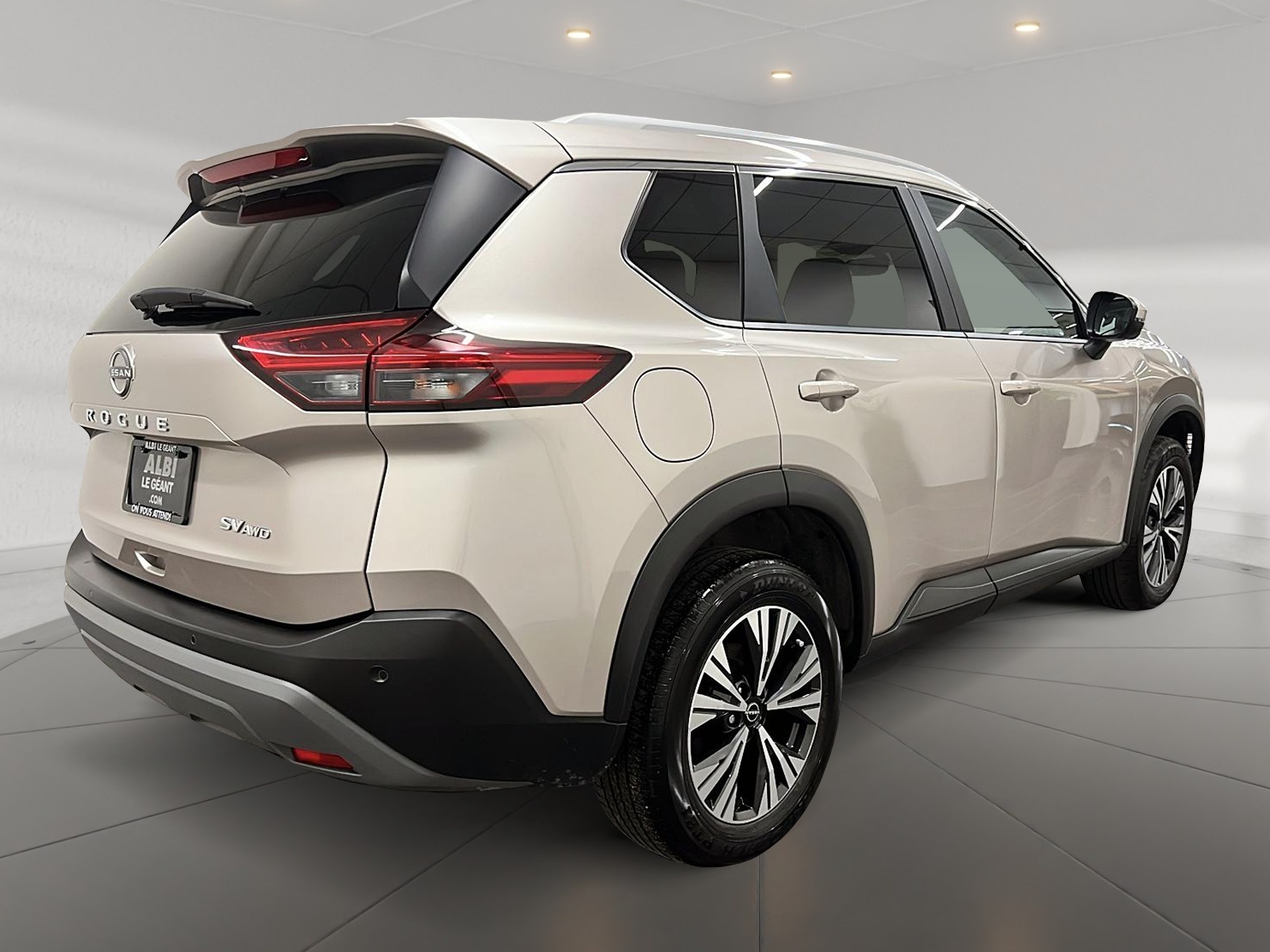 Nissan Rogue SV TOIT PANO 4RM 2023 — photo 4