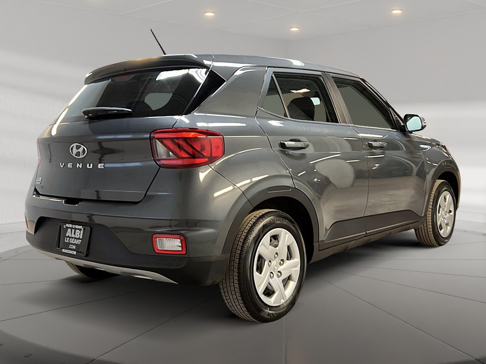 Hyundai Venue ESSENTIEL 2023 - image #4