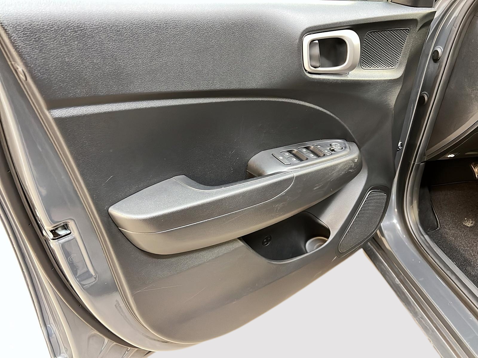 Hyundai Venue ESSENTIEL 2023 - image #21