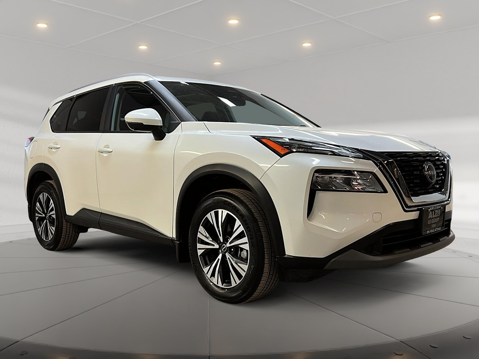 Nissan Rogue SV TOIT PANO 4RM 2023 — photo 3