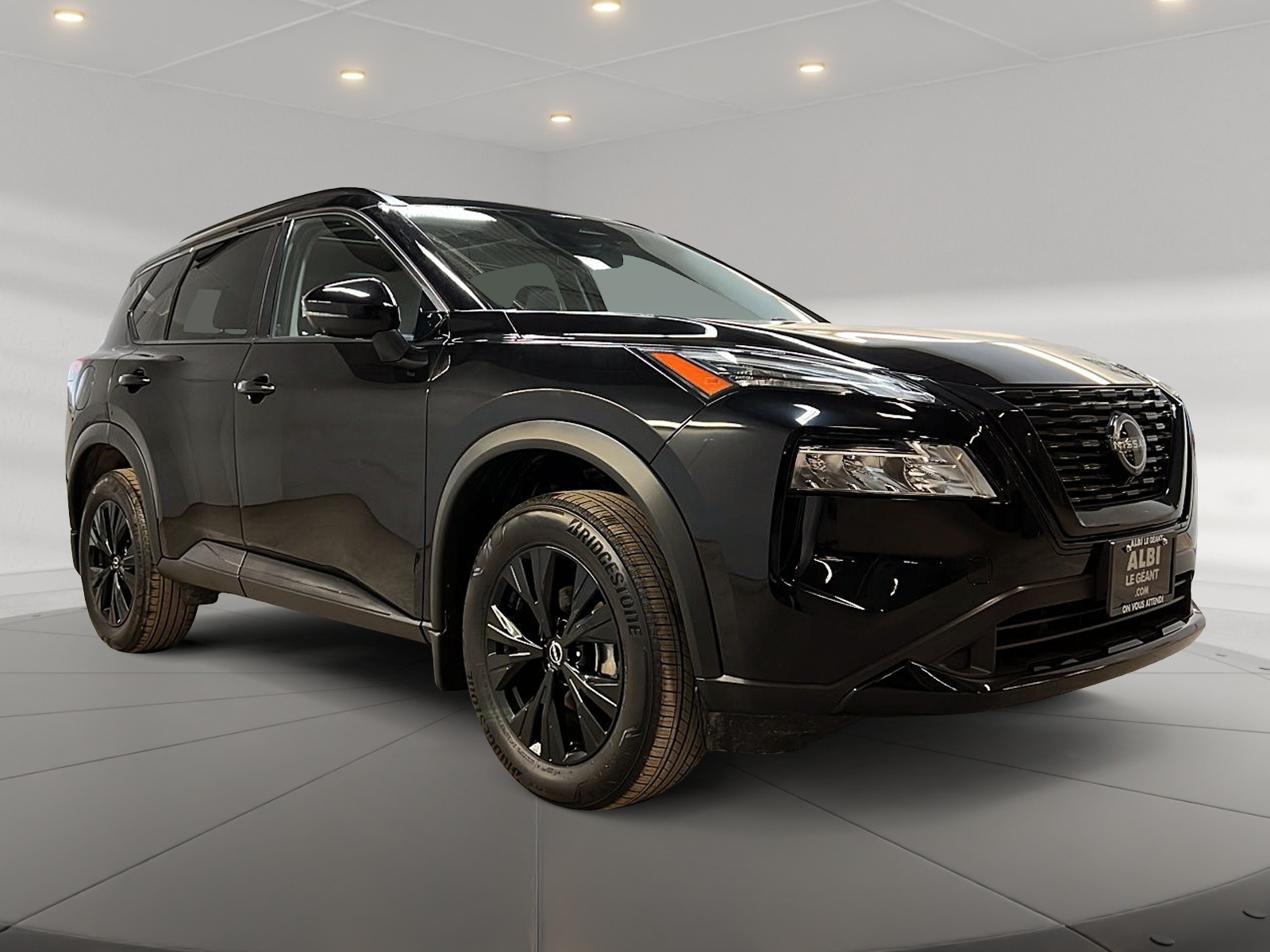 Nissan Rogue SV MIDNIGHT CUIR TOIT PANO 4RM 2023 — photo 3