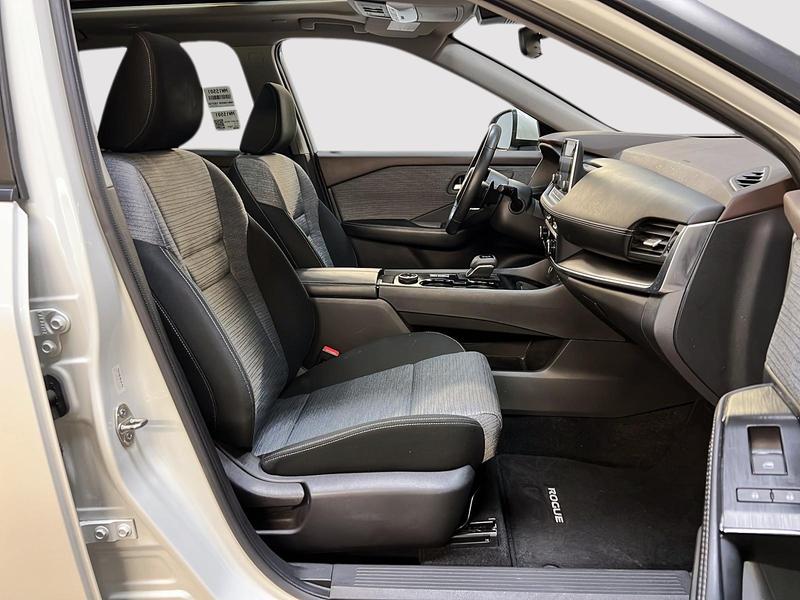 Nissan Rogue SV TOIT PANO 4RM 2023 — photo 8