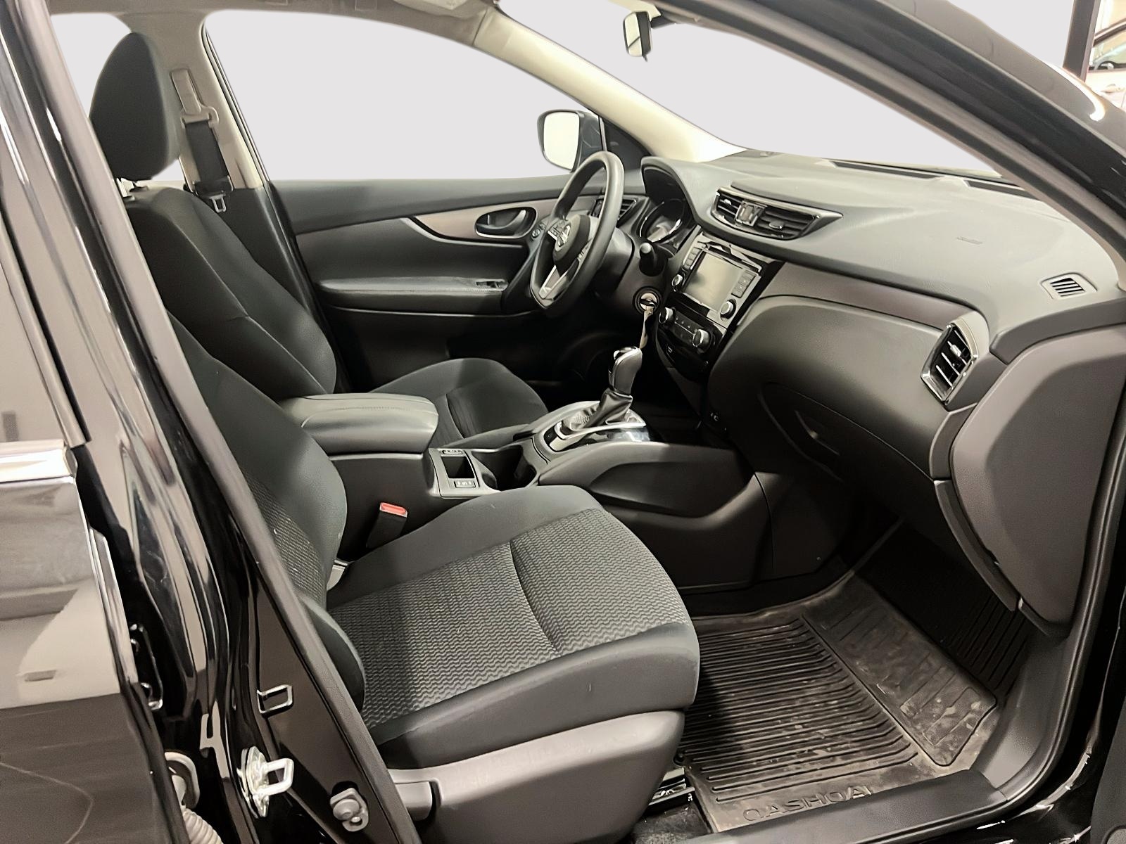 Nissan Qashqai S 4RM 2023 — photo 8