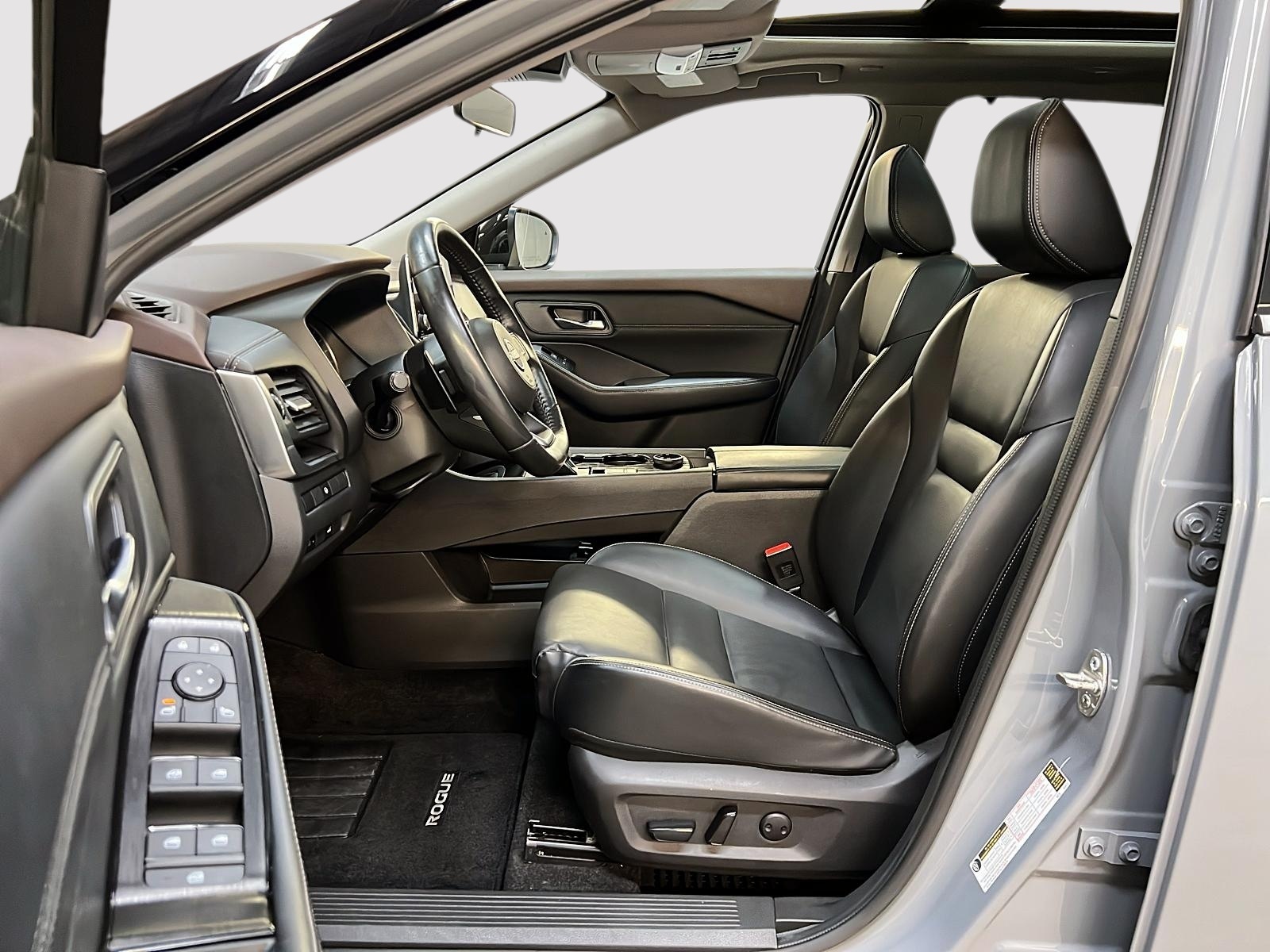 Nissan Rogue SV MIDNIGHT CUIR TOIT PANO 4RM 2023 — photo 7