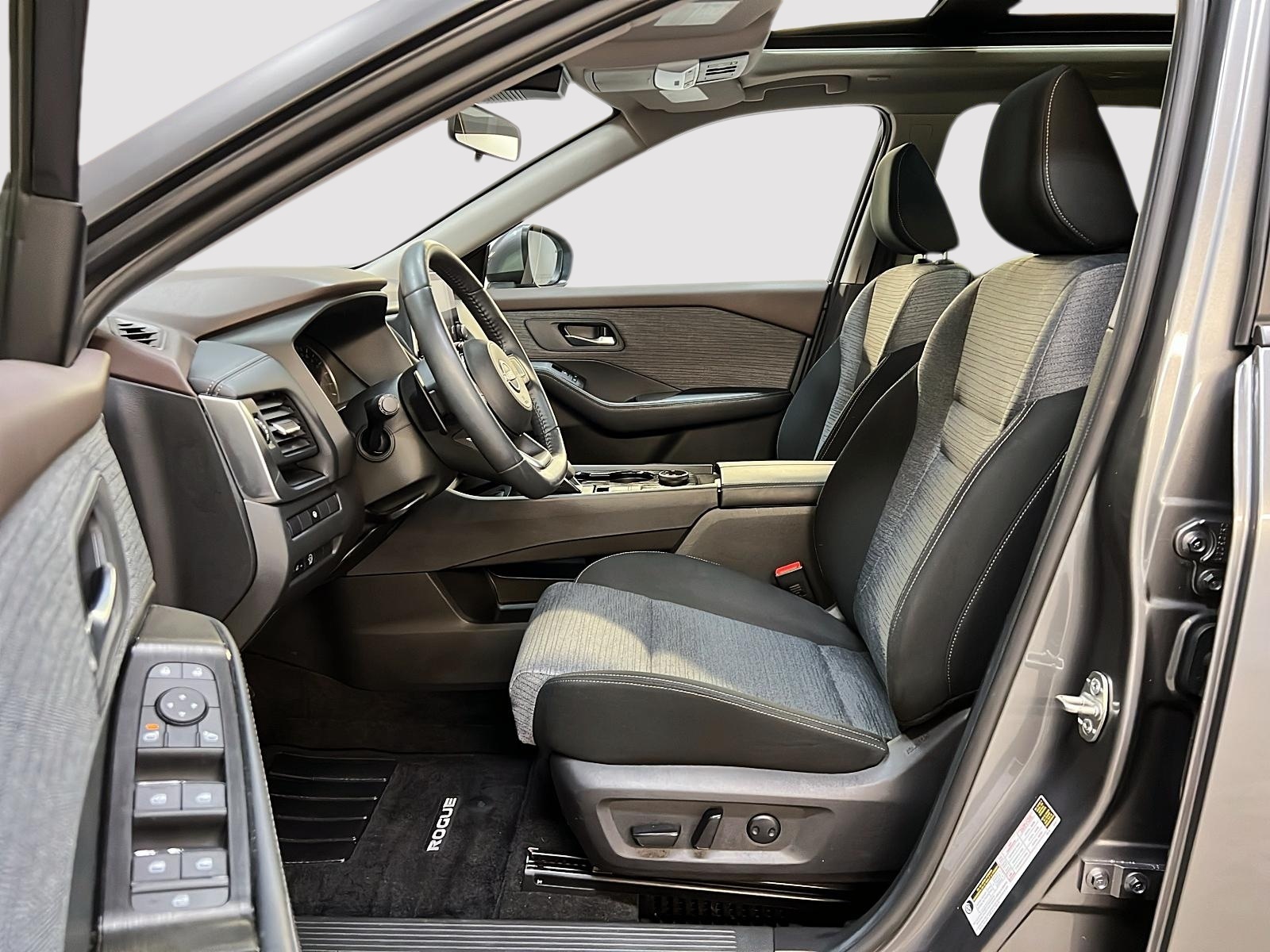Nissan Rogue SV TOIT PANO 4RM 2023 — photo 7