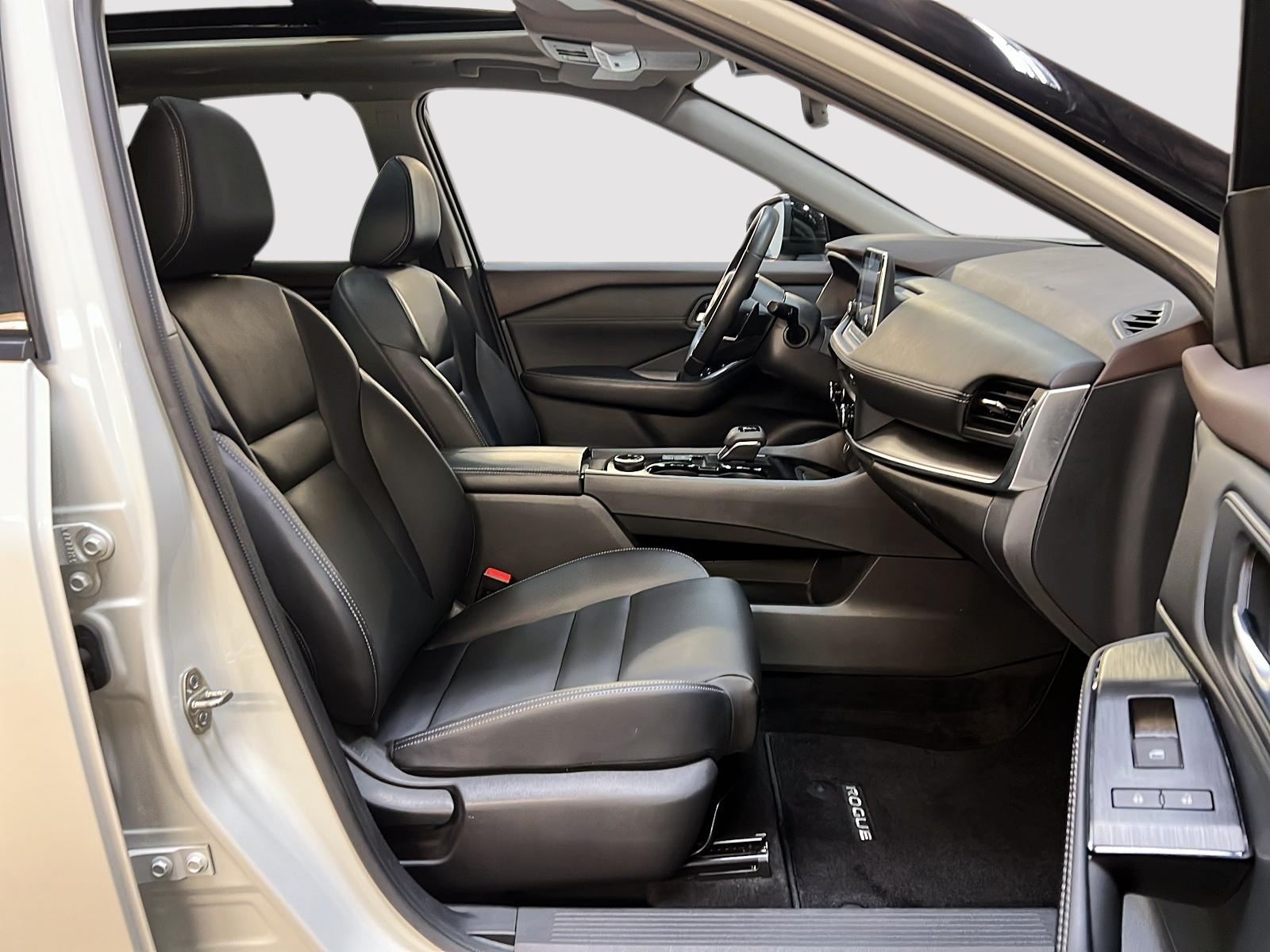 Nissan Rogue SV MIDNIGHT CUIR TOIT PANO 4RM 2023 — photo 8