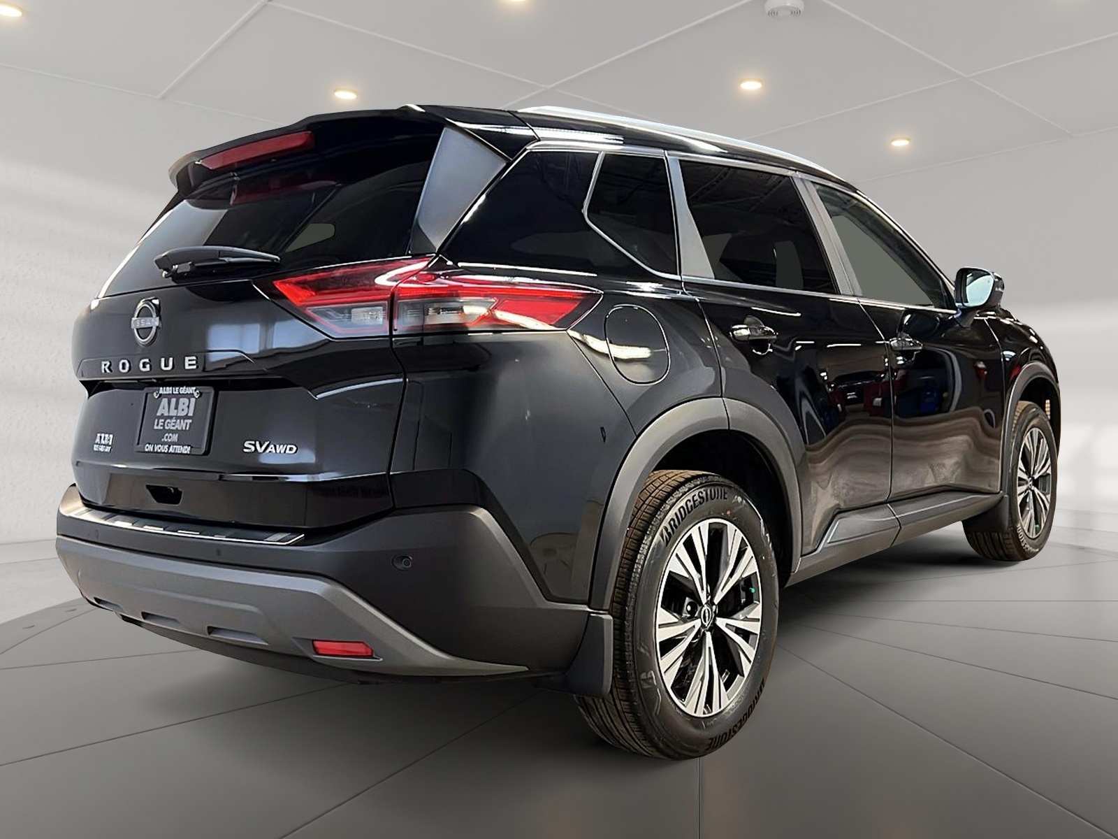 Nissan Rogue SV TOIT PANO 4RM 2023 — photo 4