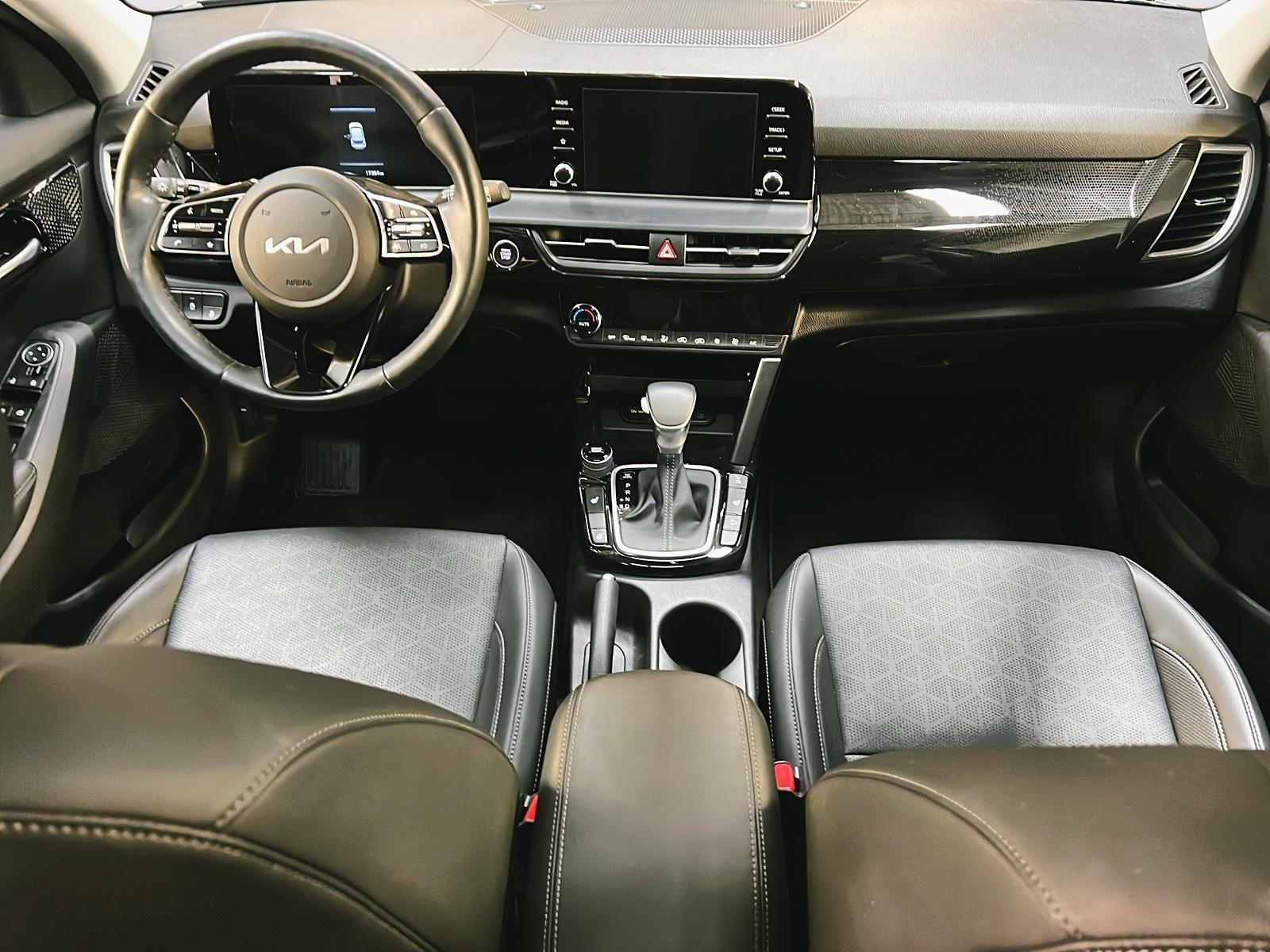 Kia SELTOS EX CUIR TOIT 4RM 2024 - image #11