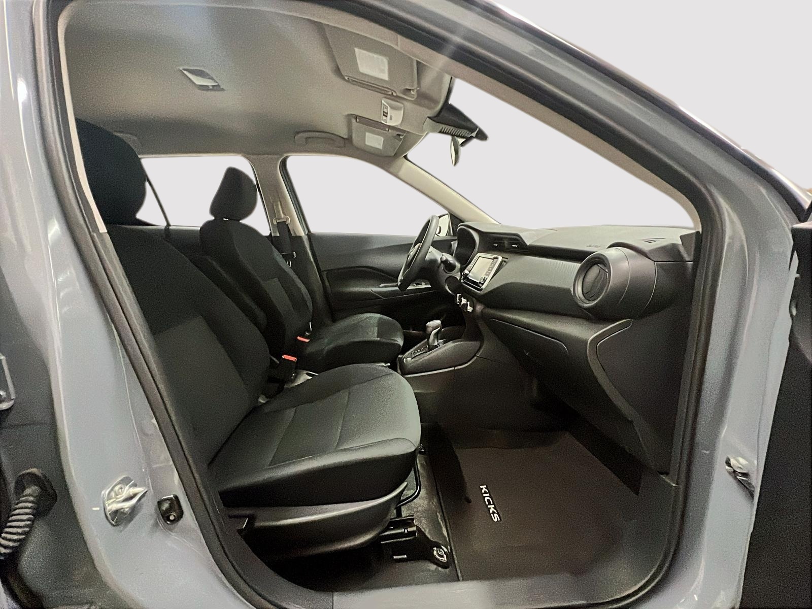Nissan Kicks S 2024 — photo 8