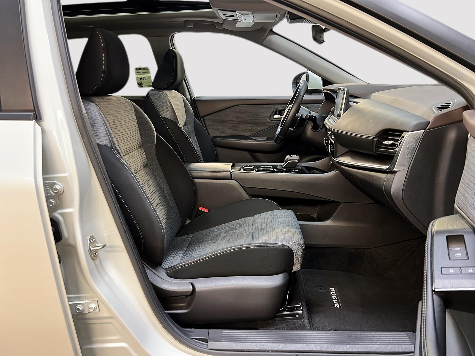 Nissan Rogue SV TOIT PANO 4RM 2023 — photo 8