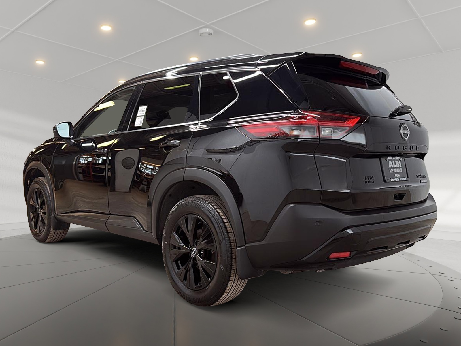 Nissan Rogue SV MIDNIGHT CUIR TOIT PANO 4RM 2023 — photo 6
