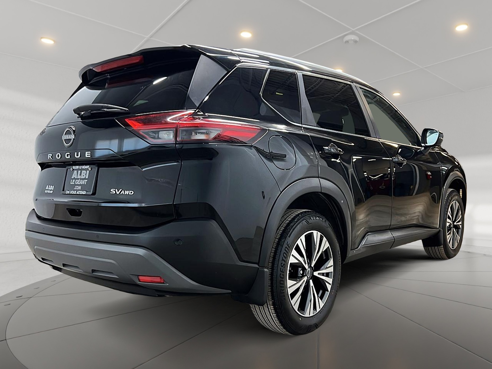 Nissan Rogue SV TOIT PANO 4RM 2023 — photo 4