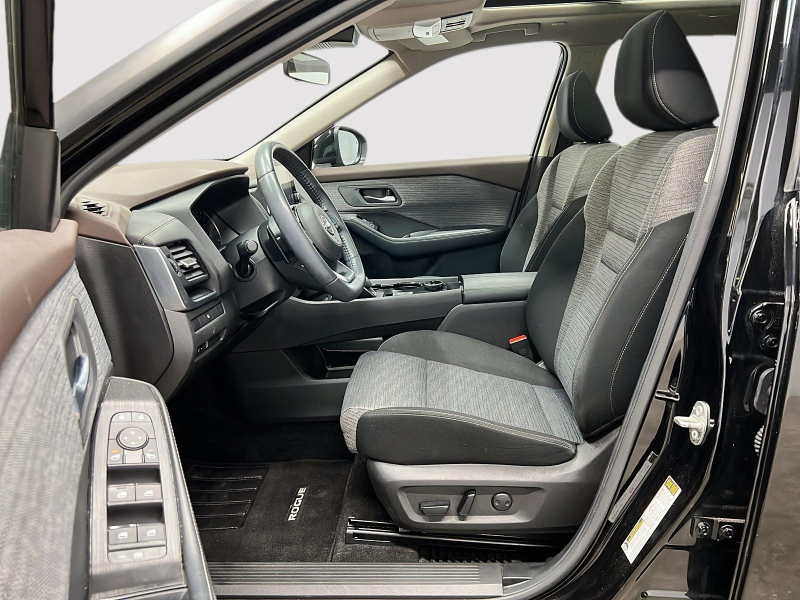 Nissan Rogue SV TOIT PANO 4RM 2023 — photo 7