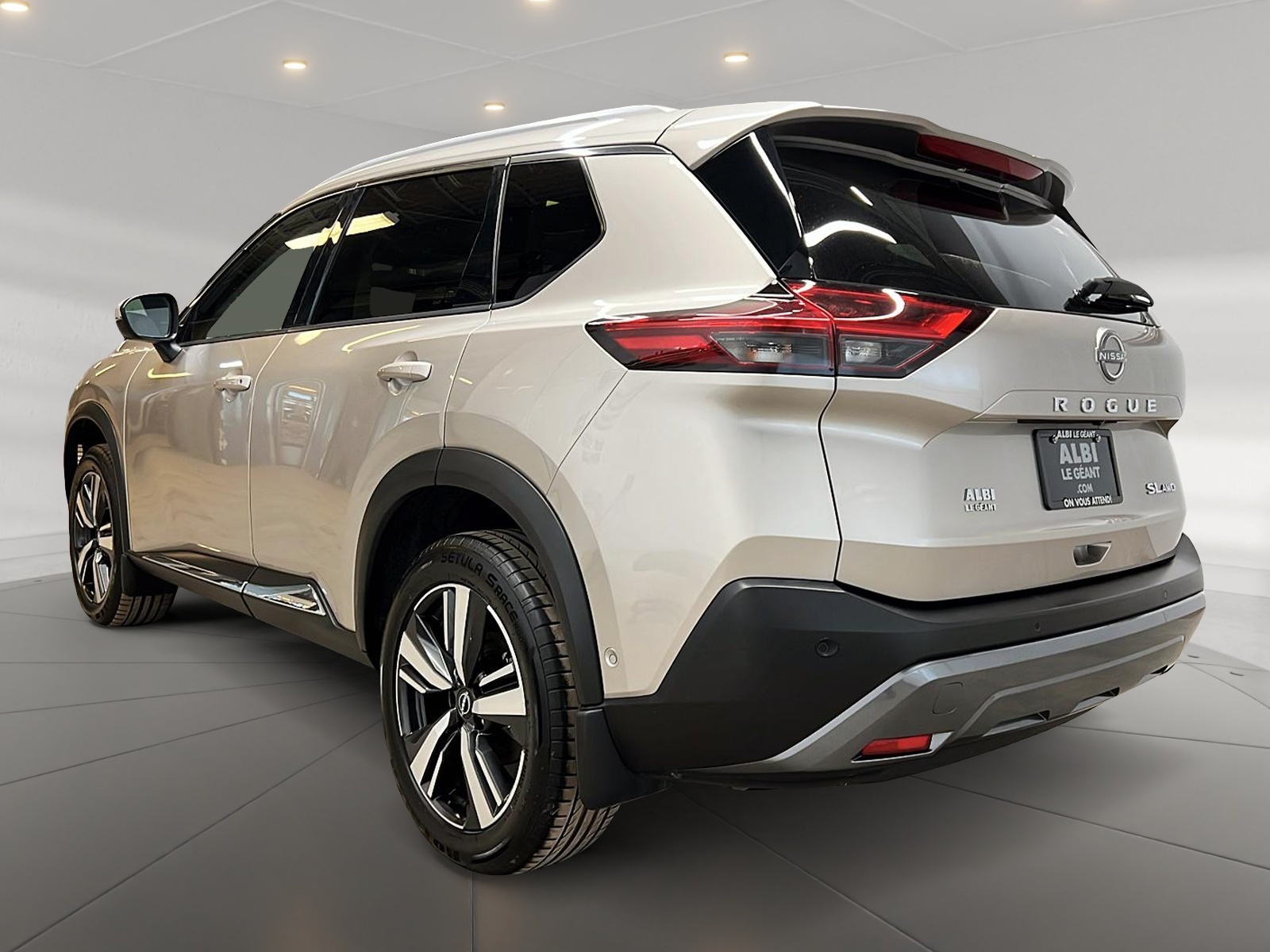 Nissan Rogue SL CUIR TOIT PANO NAV 4RM 2023 — photo 6