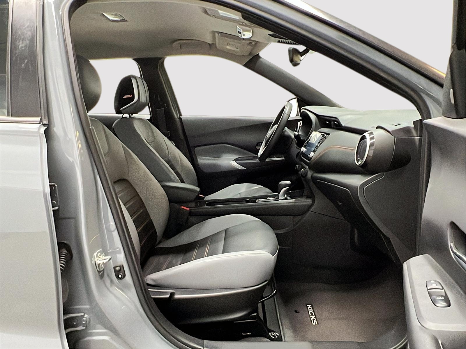 Nissan Kicks SR PREMIUM CUIR 2024 — photo 8