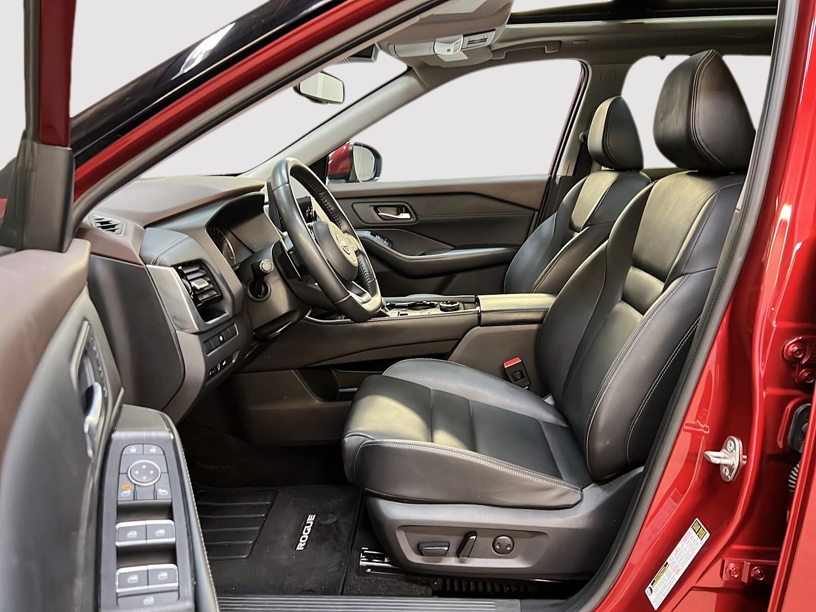 Nissan Rogue SL CUIR TOIT PANO NAV 4RM 2023 — photo 7