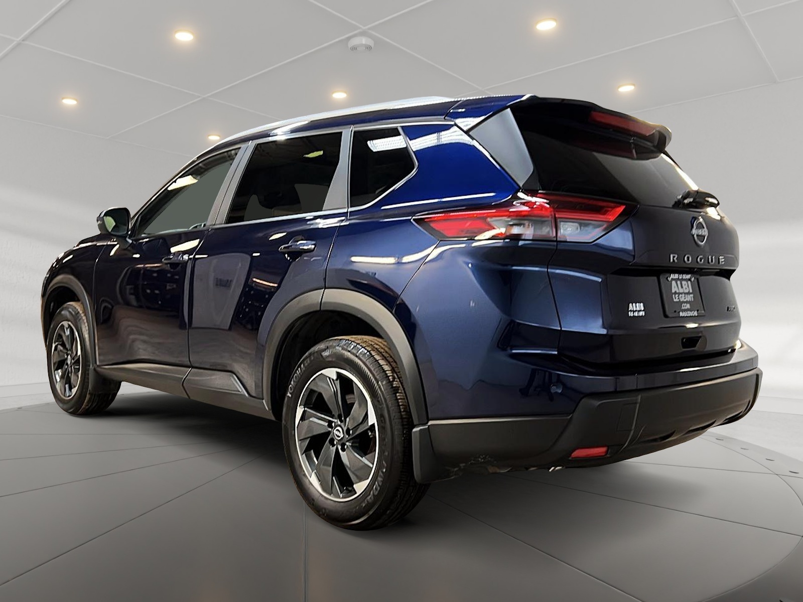 Nissan Rogue SV TOIT PANO 4RM 2025 — photo 6