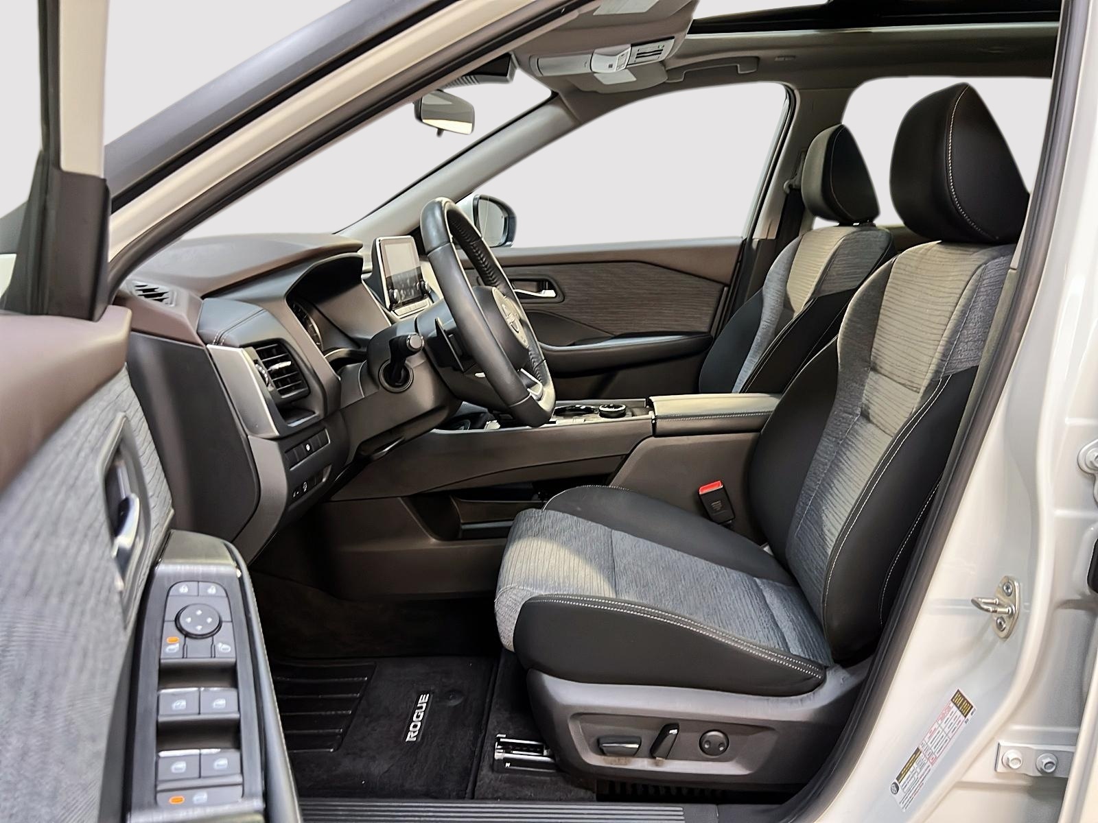 Nissan Rogue SV TOIT PANO 4RM 2023 — photo 7
