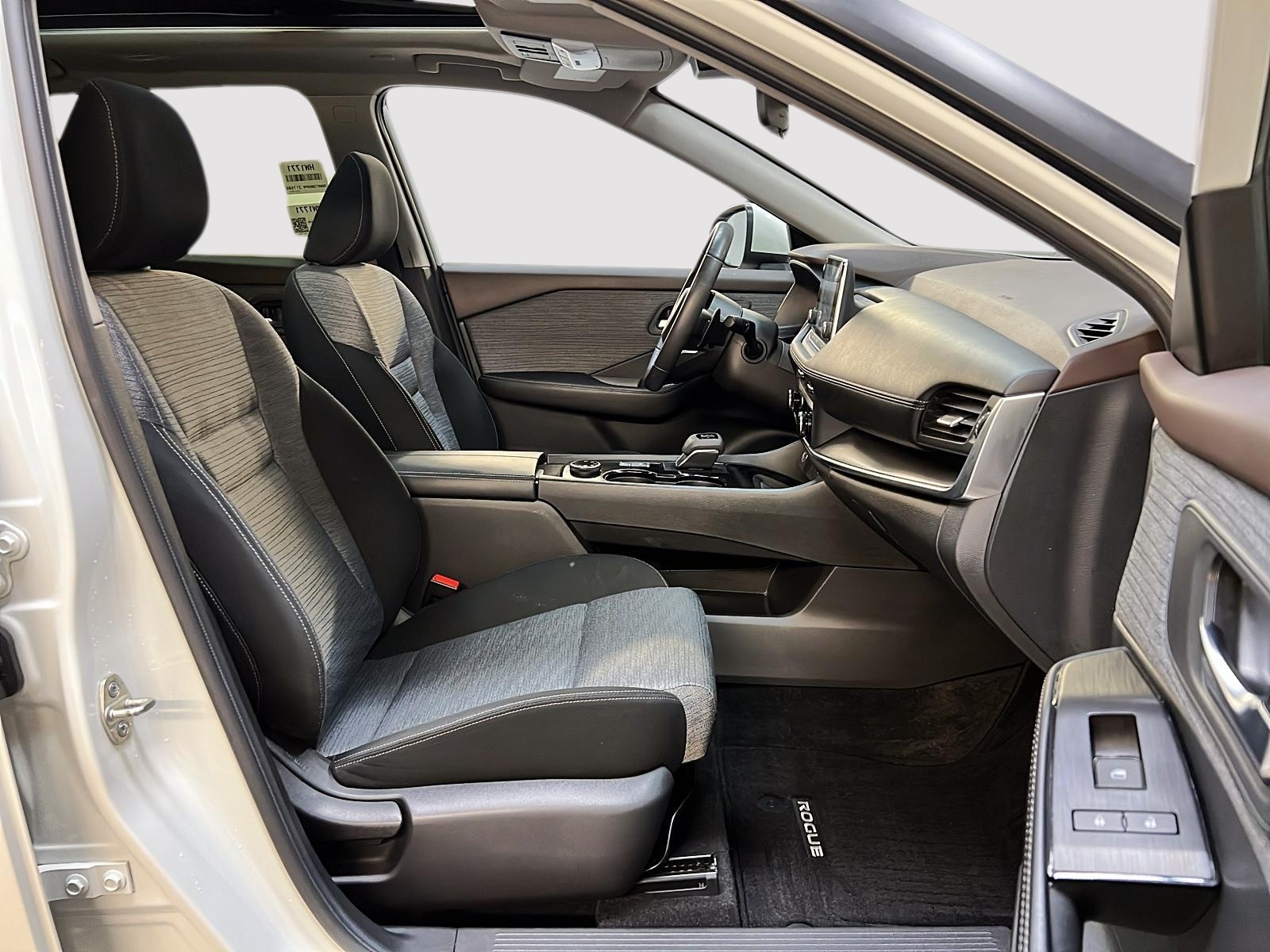 Nissan Rogue SV TOIT PANO 4RM 2023 — photo 8