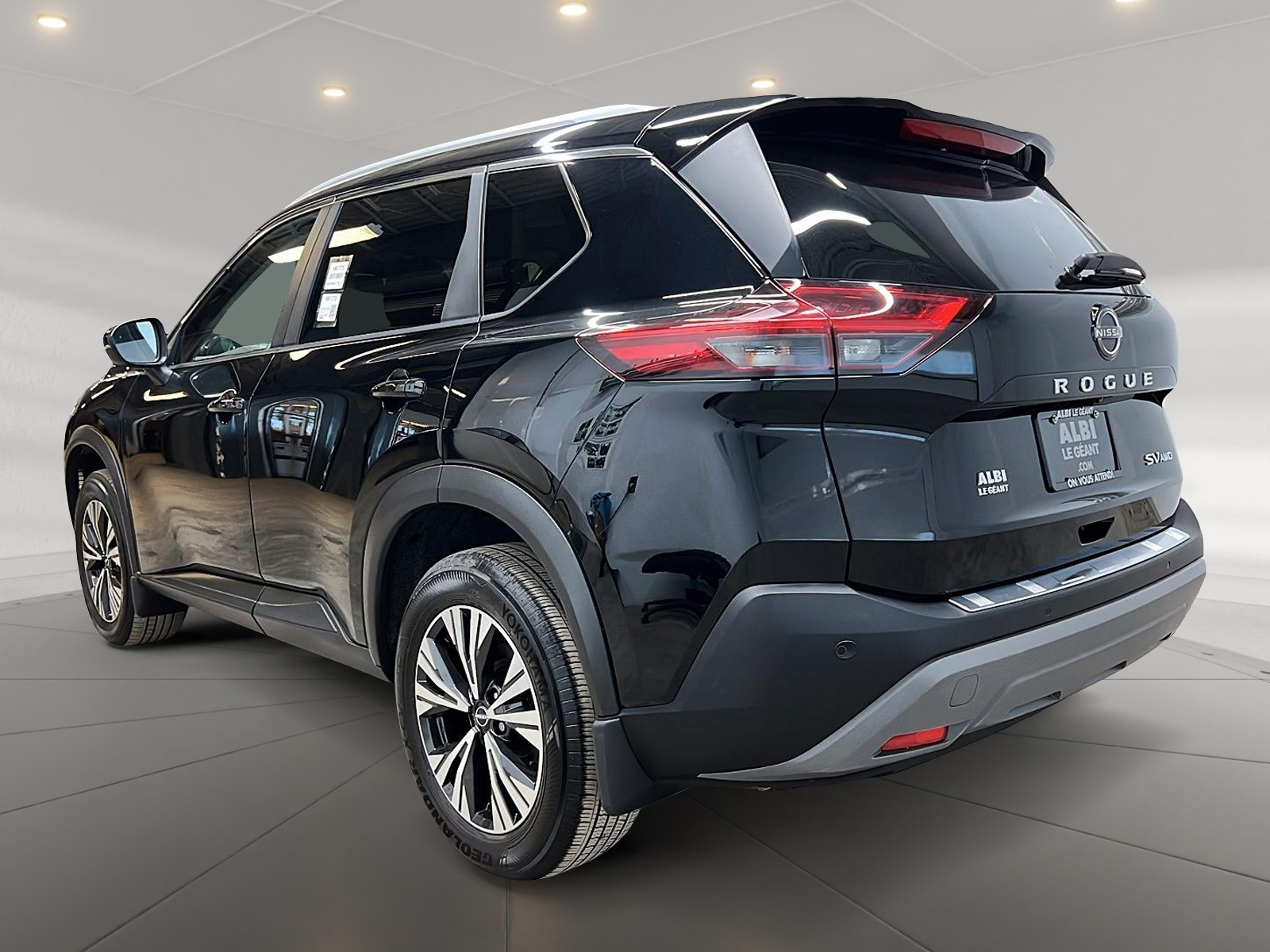 Nissan Rogue SV TOIT PANO 4RM 2023 — photo 6