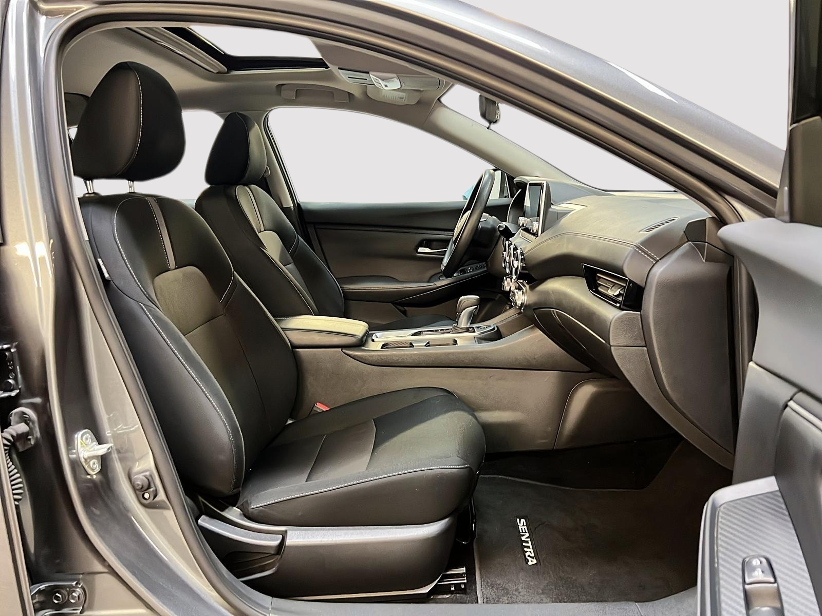 Nissan Sentra SV SPECIAL EDITION TOIT 2023 — photo 8
