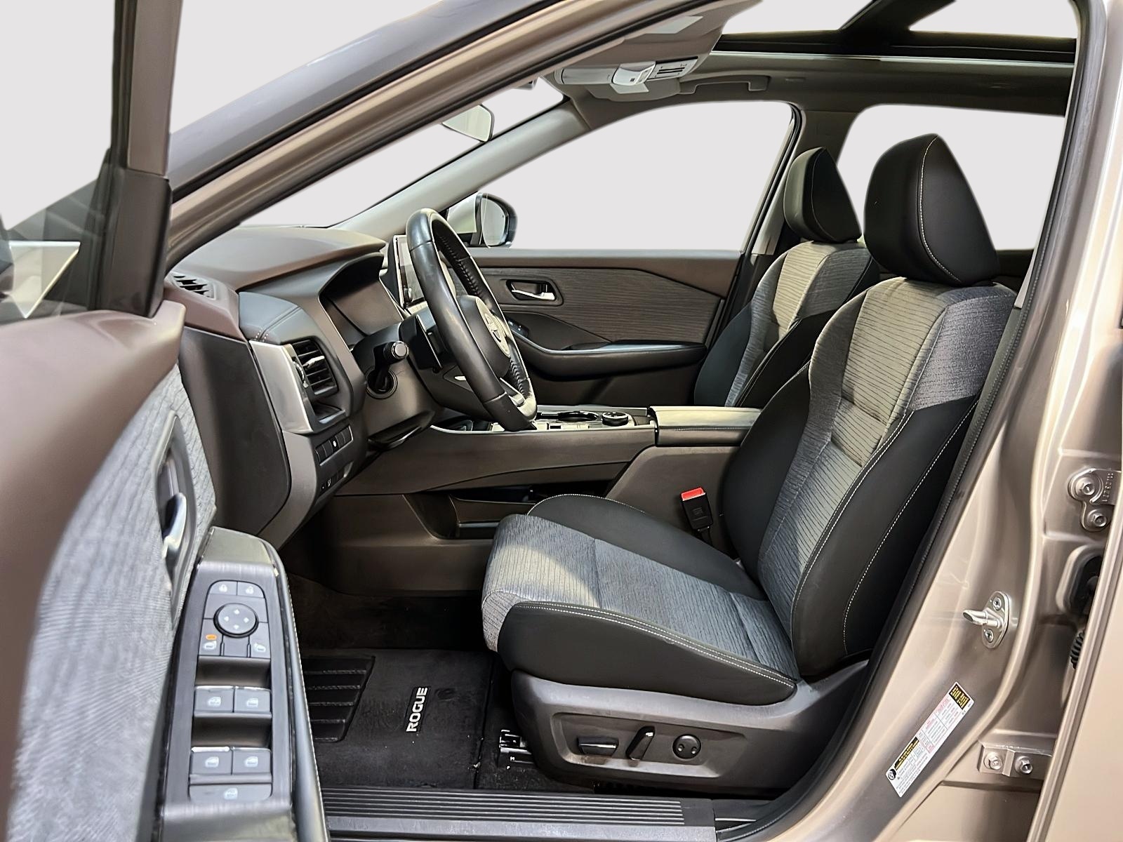 Nissan Rogue SV TOIT PANO 4RM 2023 — photo 7
