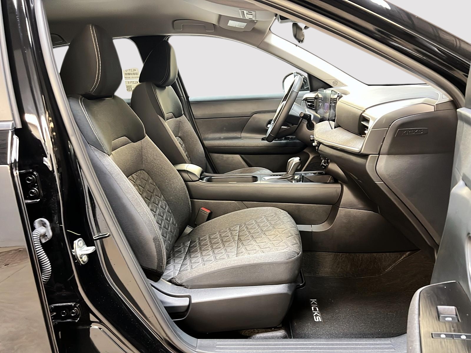 Nissan Kicks SV 2025 — photo 8