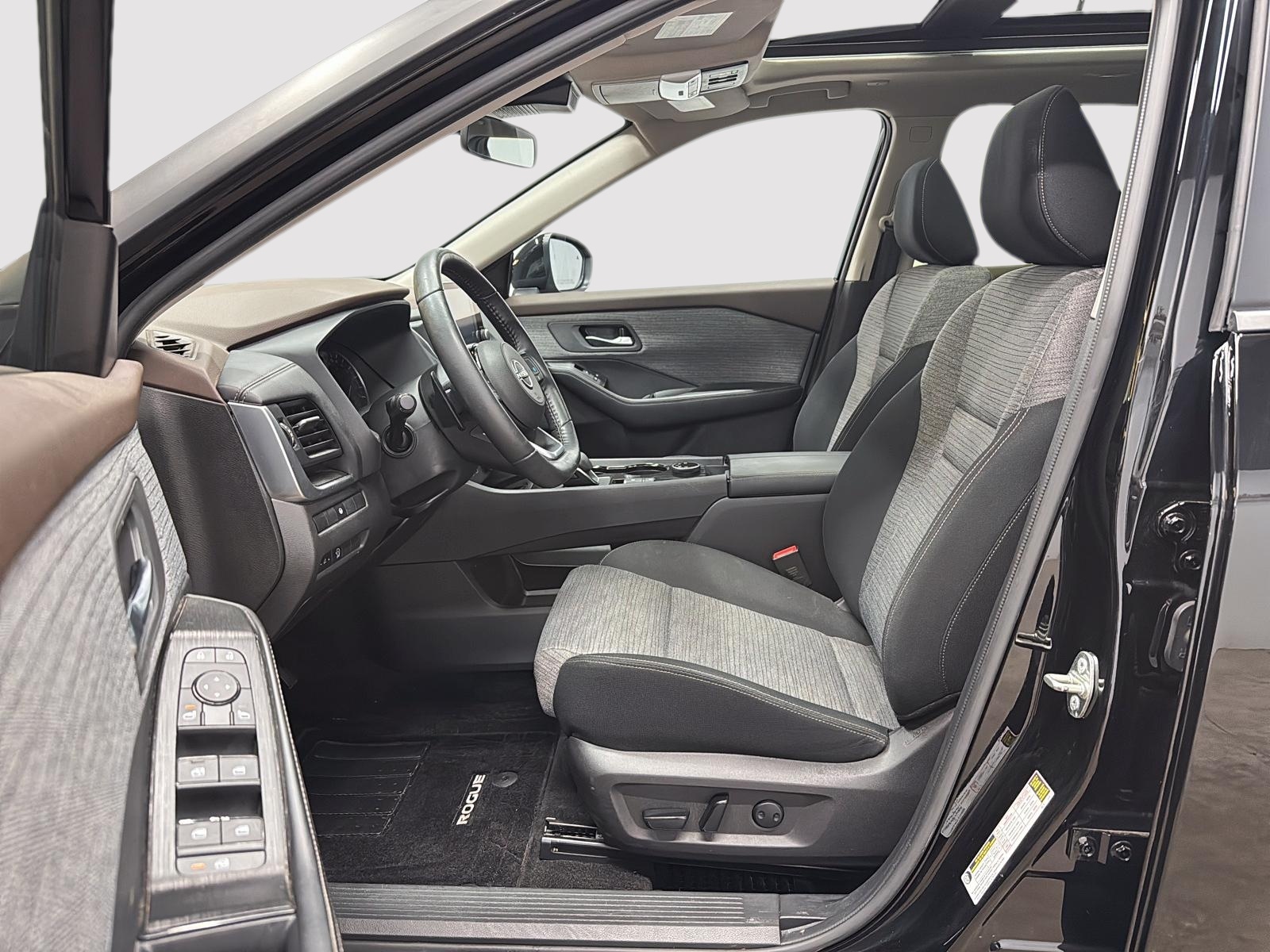 Nissan Rogue SV TOIT PANO 4RM 2023 — photo 7