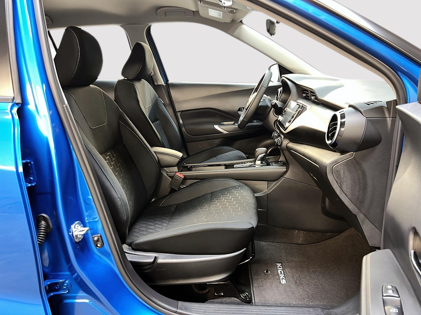 Nissan Kicks SV 2024 — photo 8