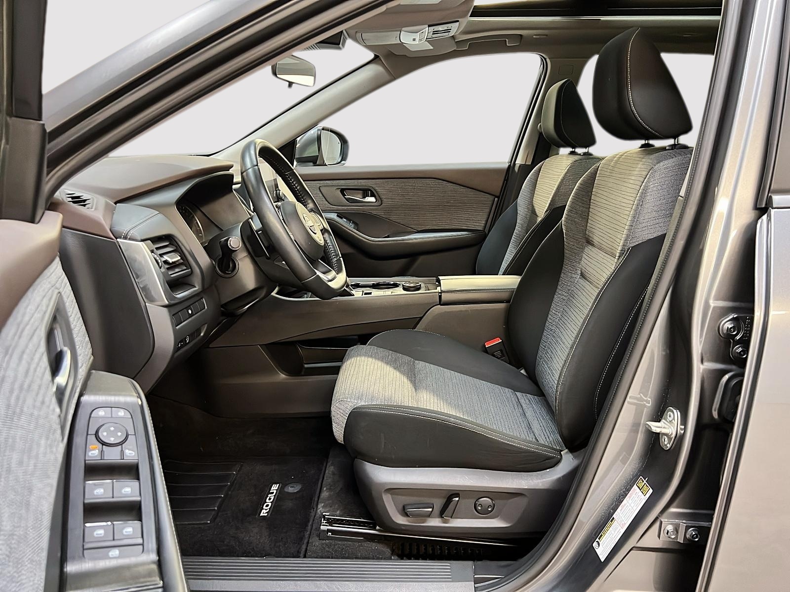 Nissan Rogue SV TOIT PANO 4RM 2023 — photo 7