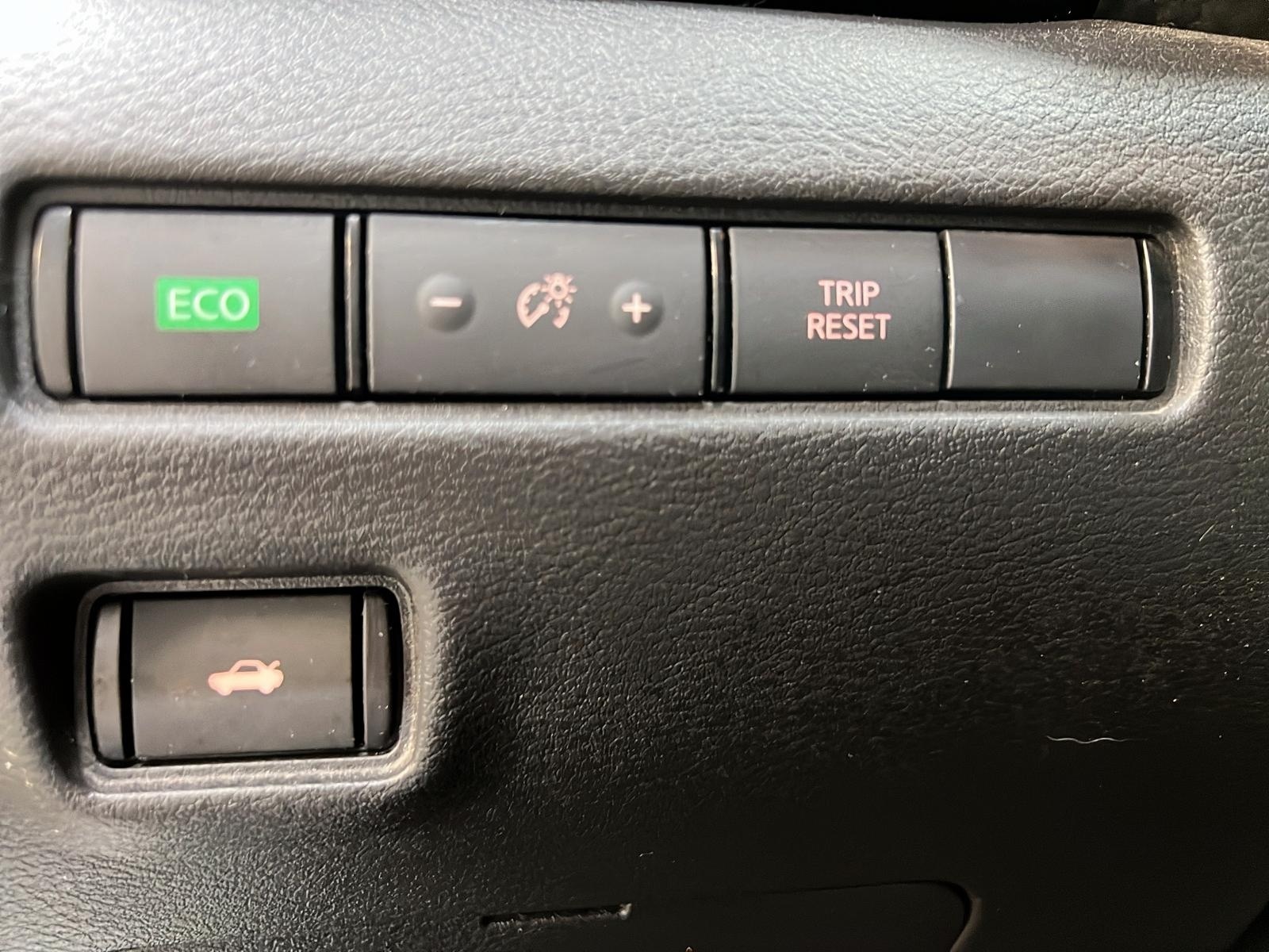 Nissan Sentra SR MIDNIGHT TOIT 2022 - image #21