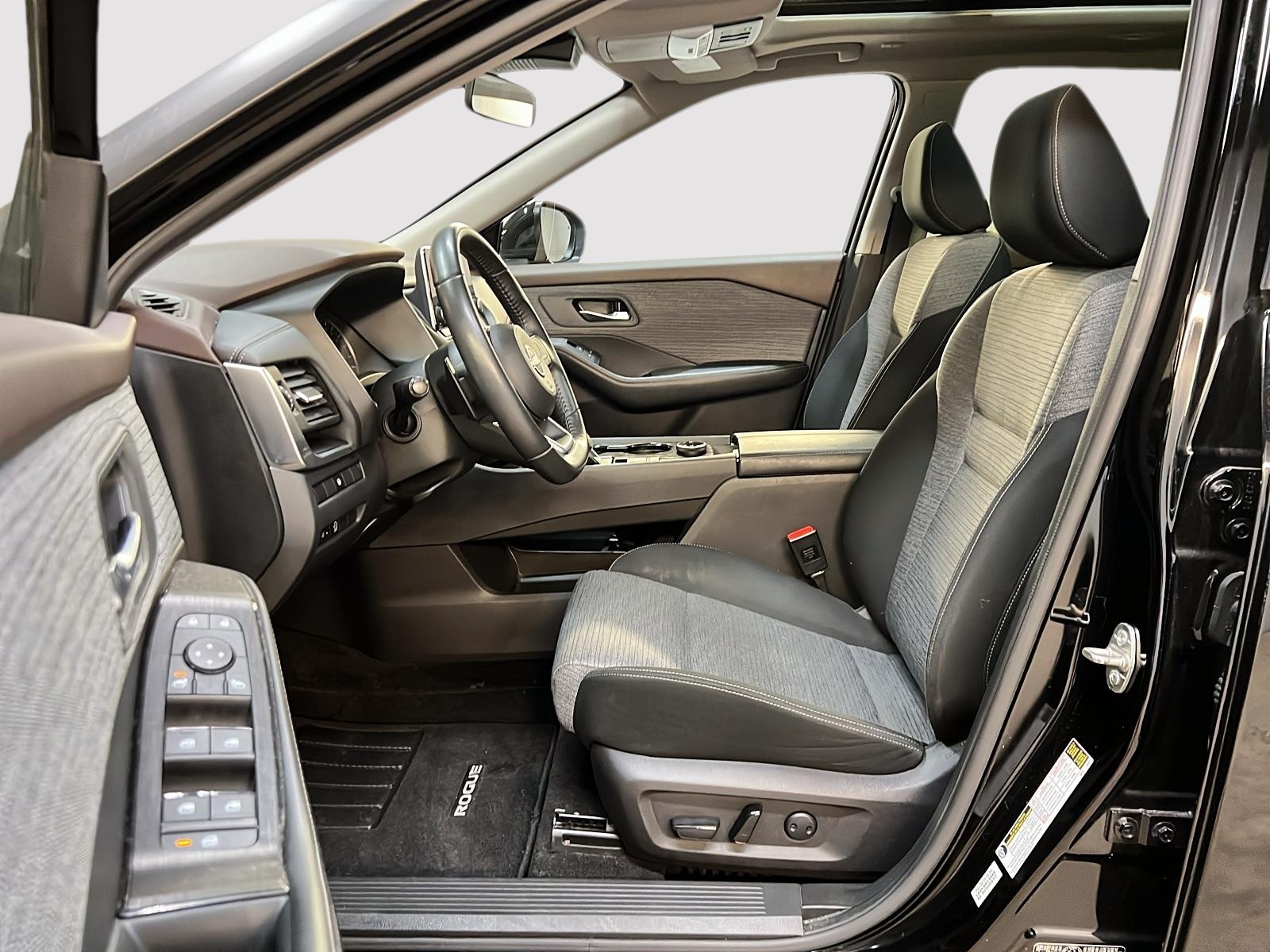 Nissan Rogue SV TOIT PANO 4RM 2023 — photo 7