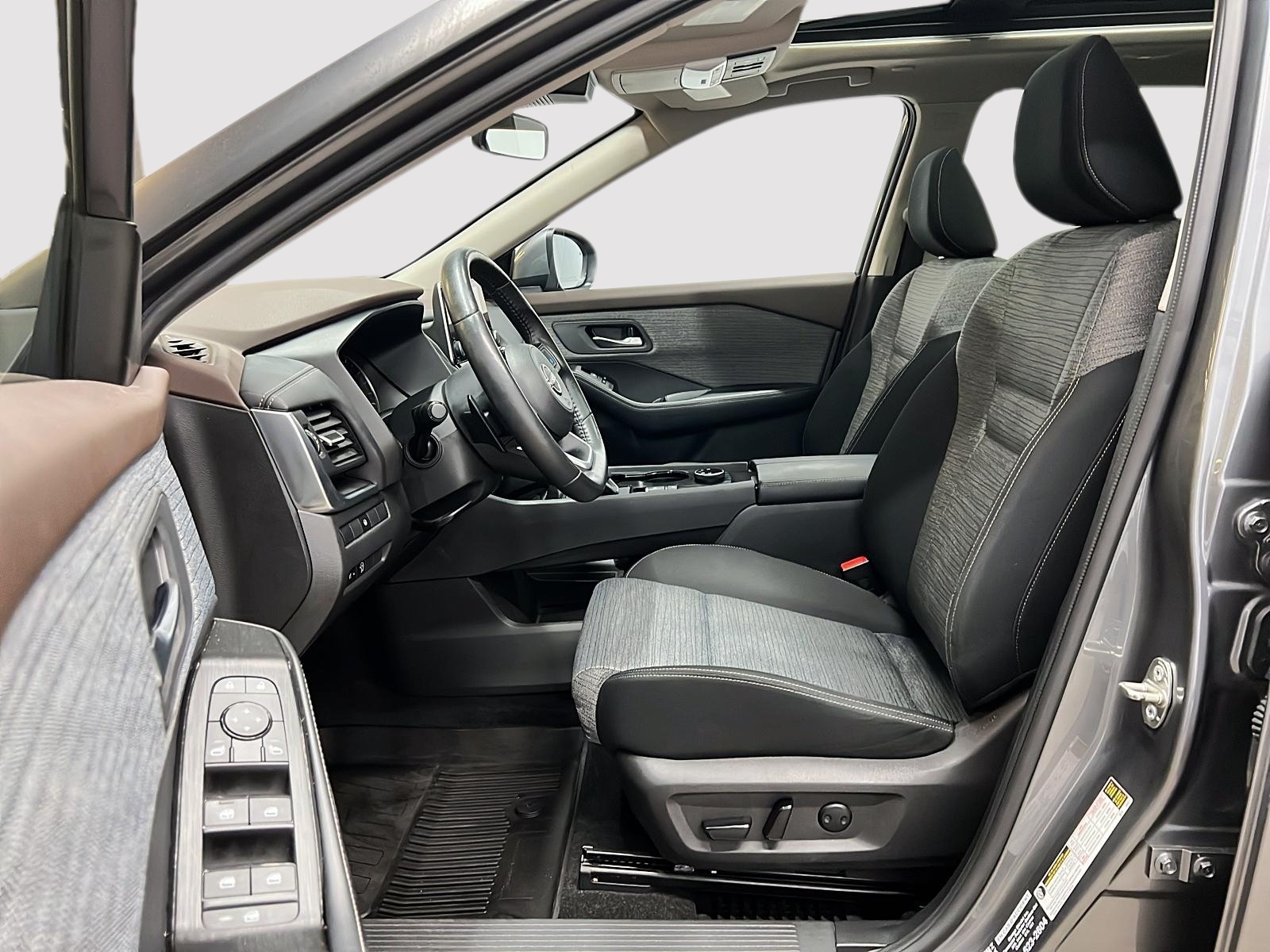 Nissan Rogue SV TOIT PANO 4RM 2023 — photo 7