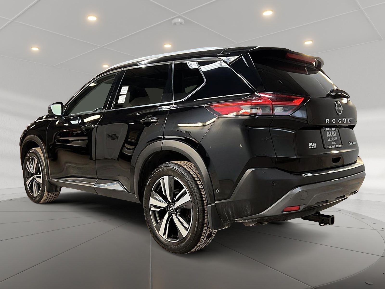 Nissan Rogue SL CUIR TOIT PANO NAV 4RM 2023 — photo 6