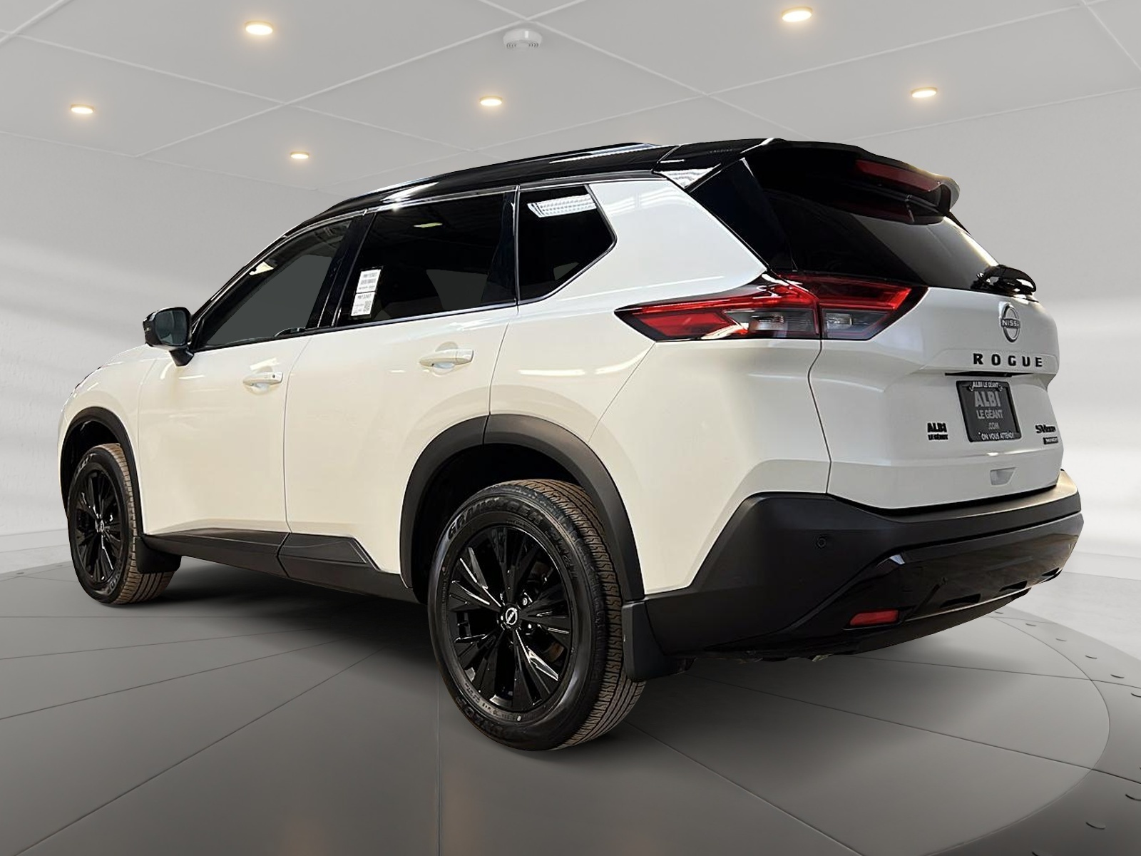 Nissan Rogue SV MIDNIGHT CUIR TOIT PANO 4RM 2023 — photo 6
