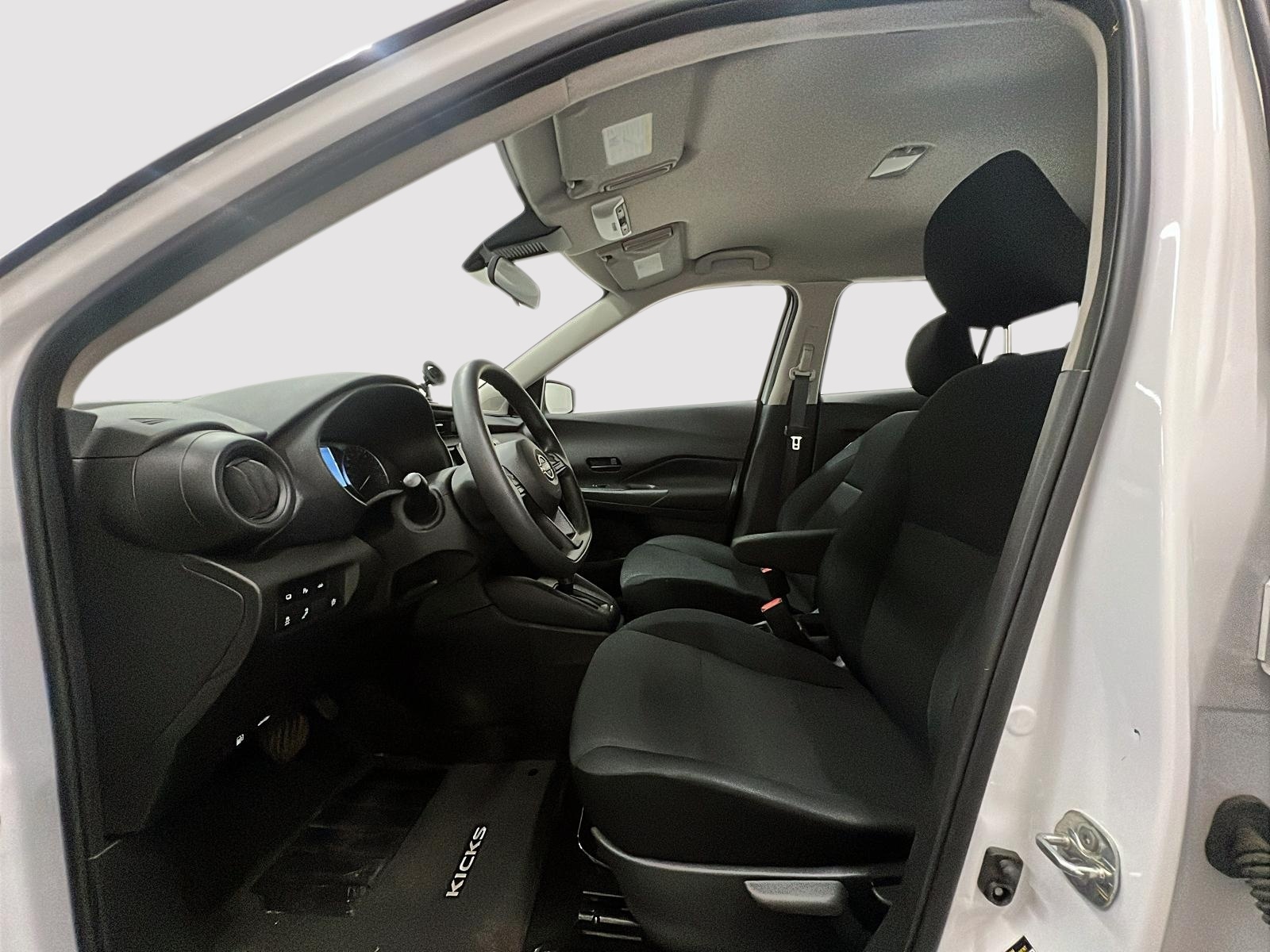 Nissan Kicks S 2024 — photo 7