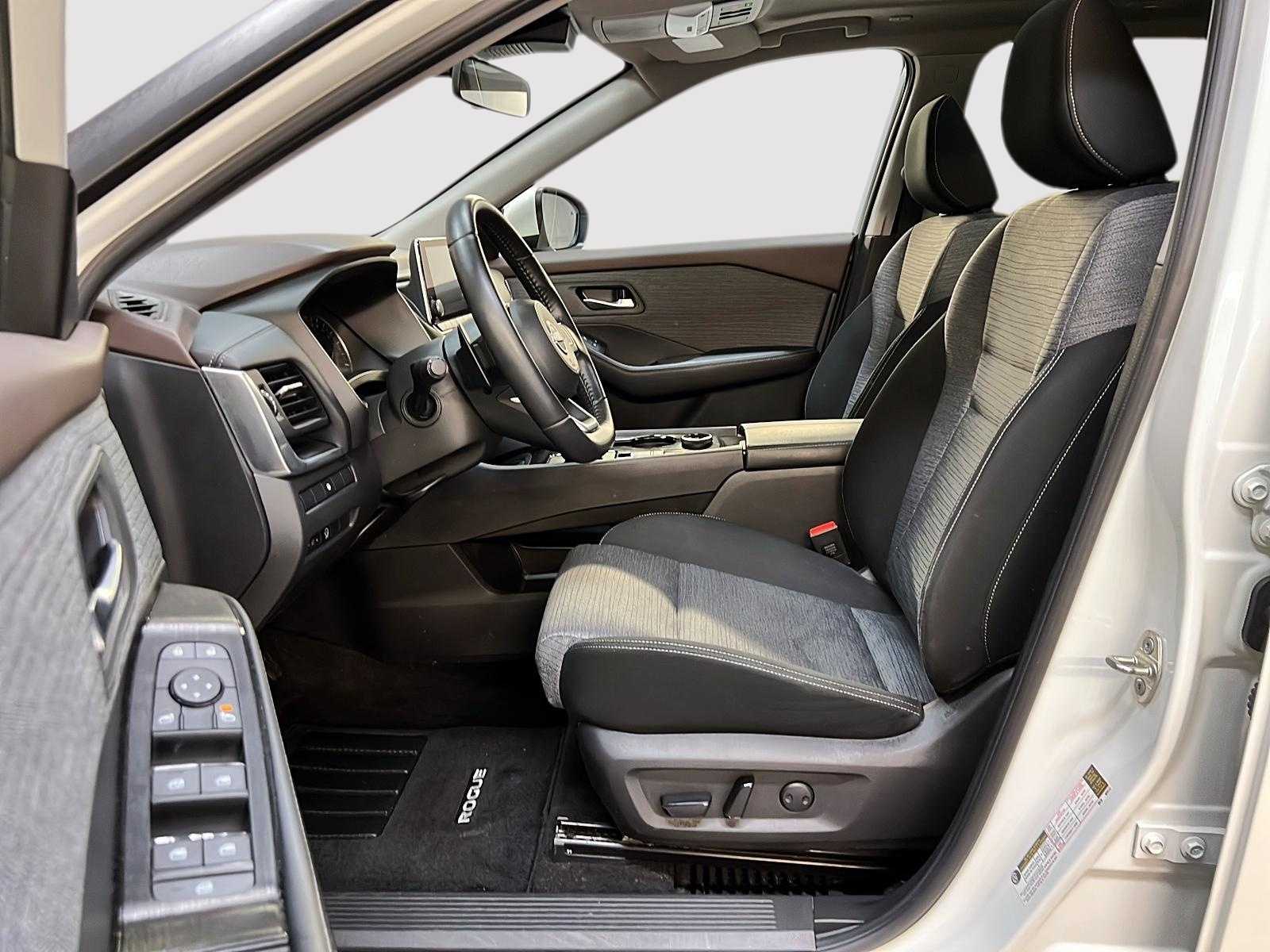 Nissan Rogue SV TOIT PANO 4RM 2023 — photo 7