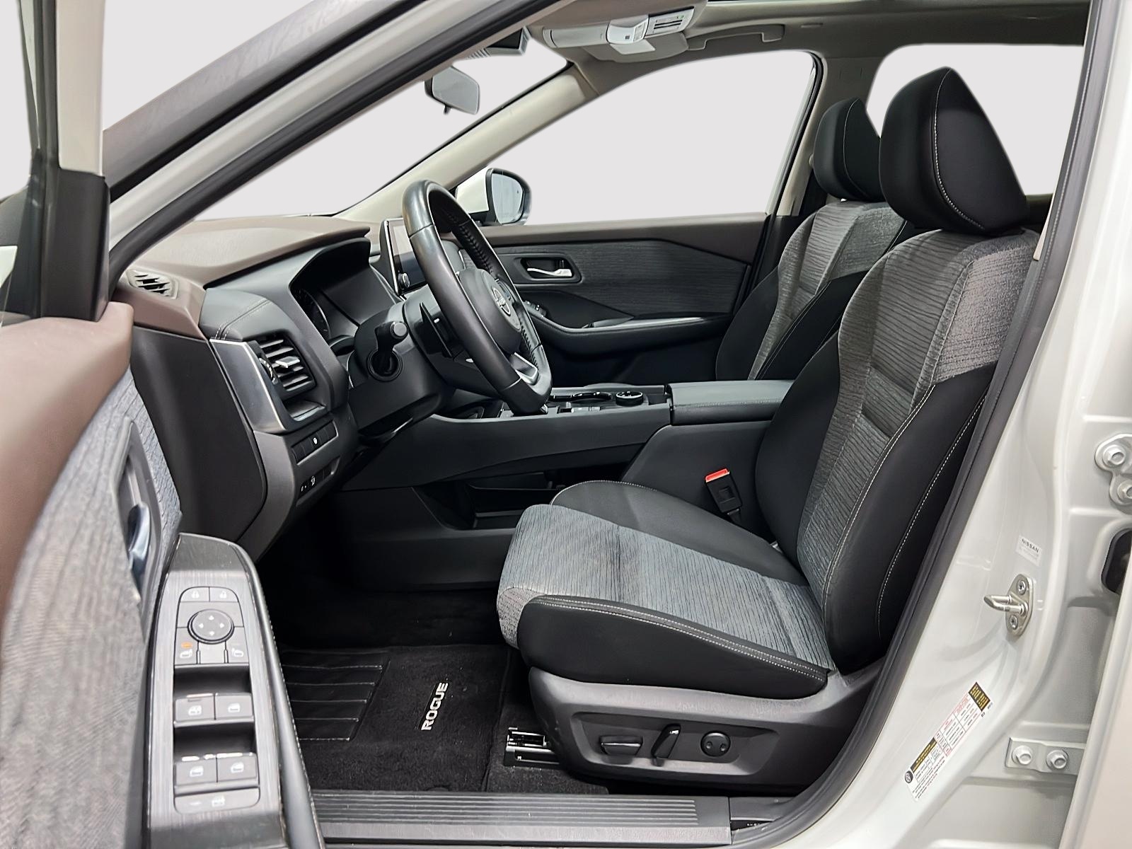 Nissan Rogue SV TOIT PANO 4RM 2023 — photo 7