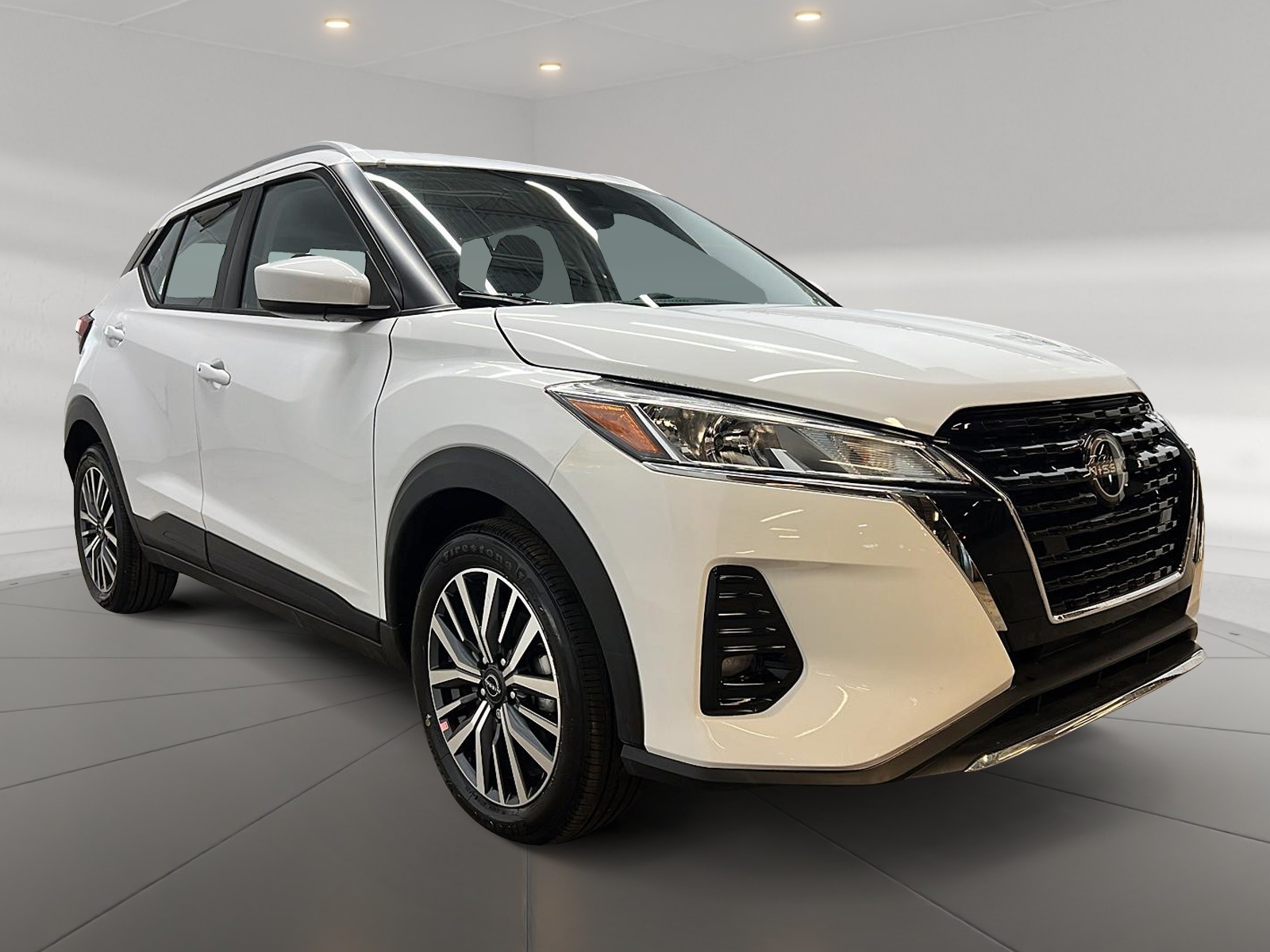 Nissan KICKS PLAY SV 2025 — photo 3
