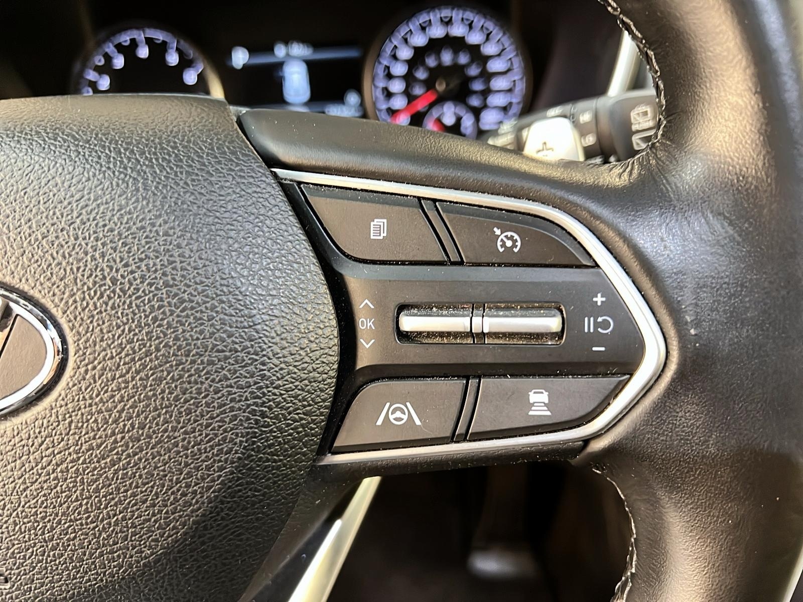 Hyundai Santa Fe PREFERRED TREND CUIR TOIT PANO NAV 4RM 2023 - image #19