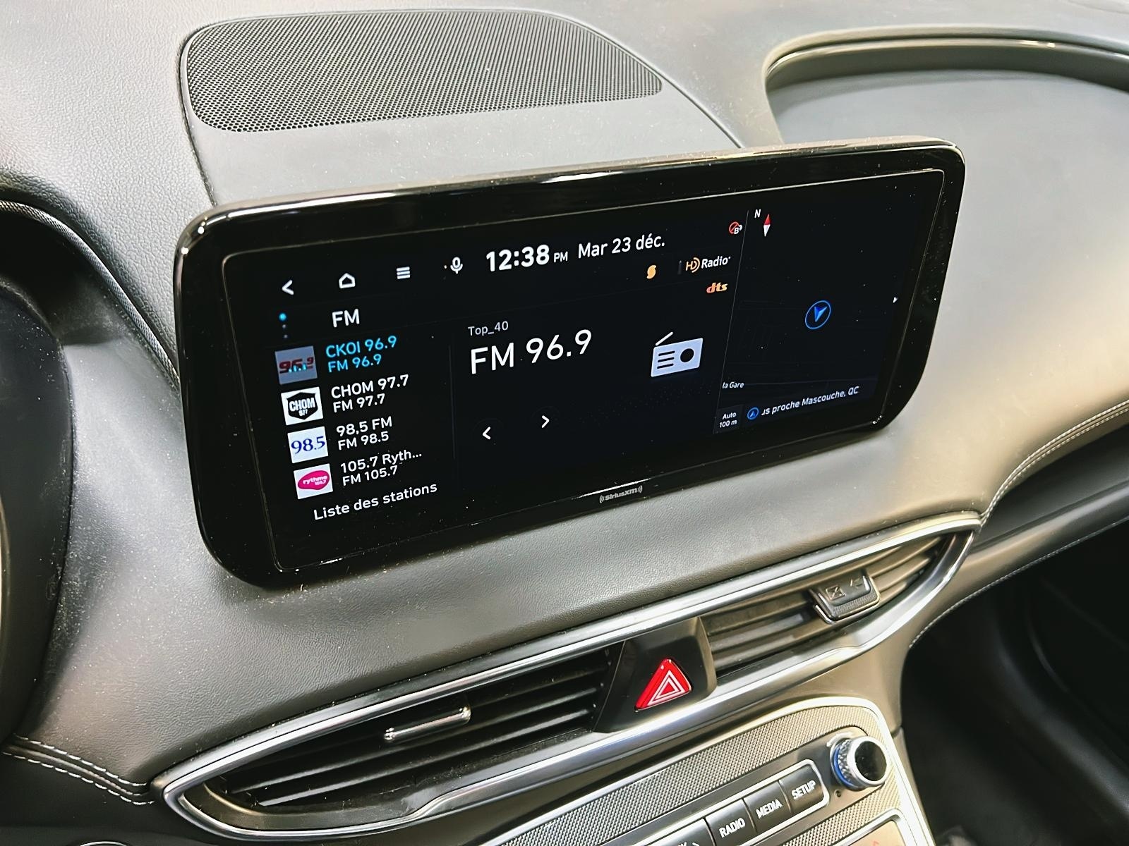 Hyundai Santa Fe PREFERRED TREND CUIR TOIT PANO NAV 4RM 2023 - image #15