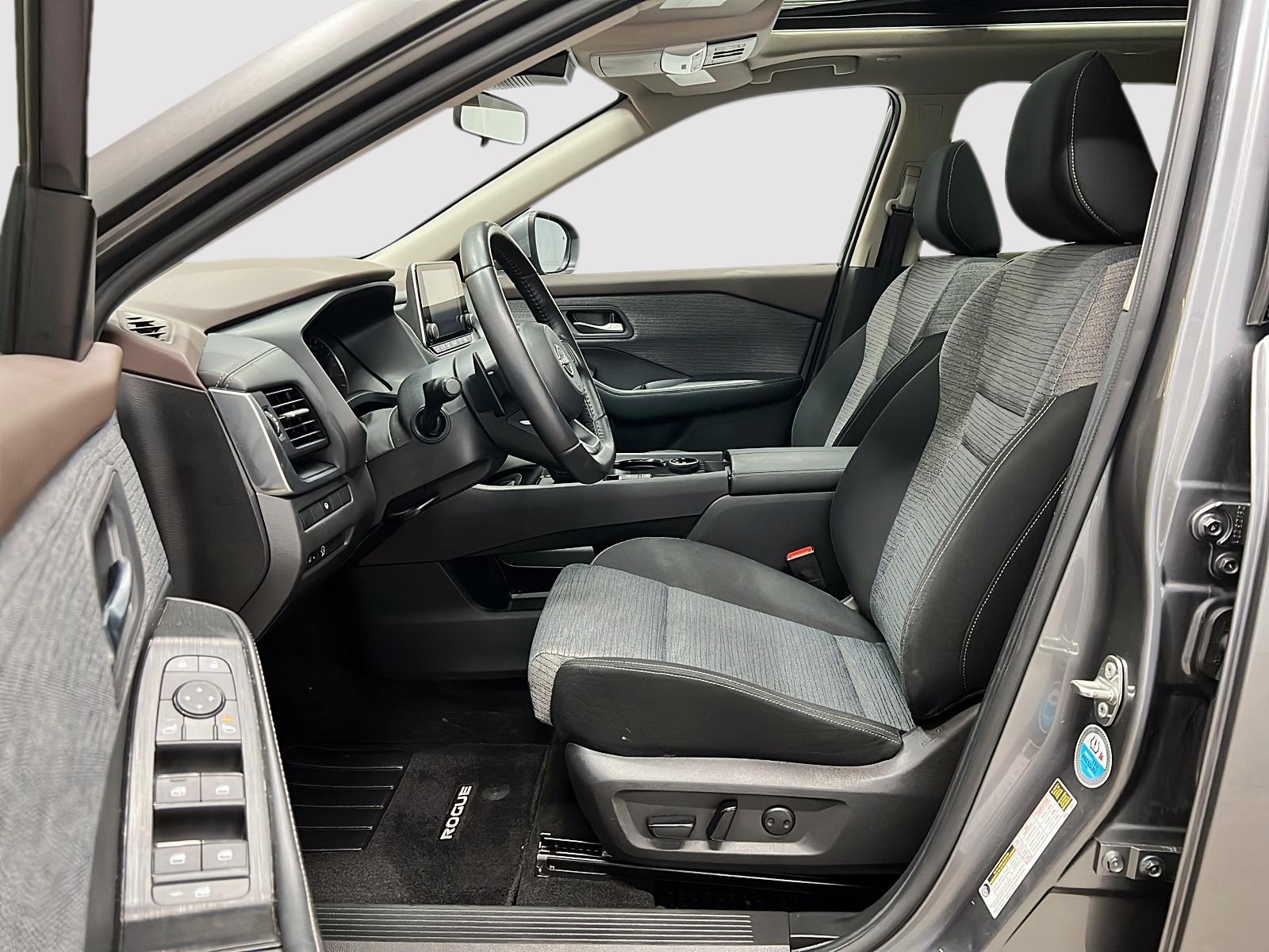 Nissan Rogue SV TOIT PANO 4RM 2023 — photo 7