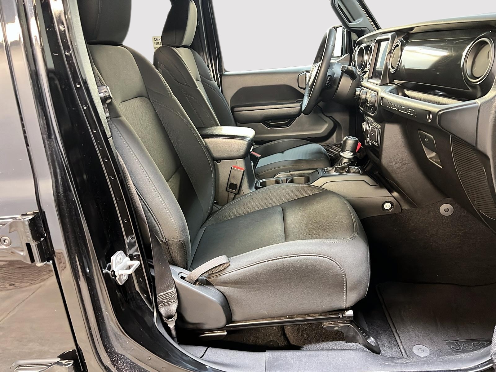 Jeep Wrangler UNLIMITED SPORT ALTITUDE NAV 4X4 2023 - image #8
