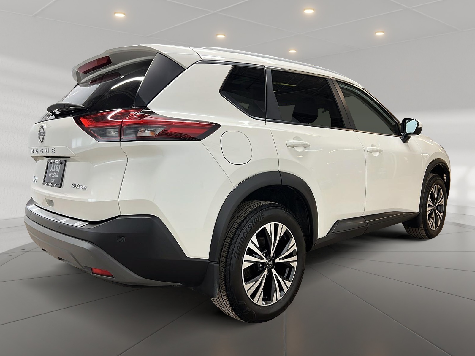 Nissan Rogue SV TOIT PANO 4RM 2023 — photo 4