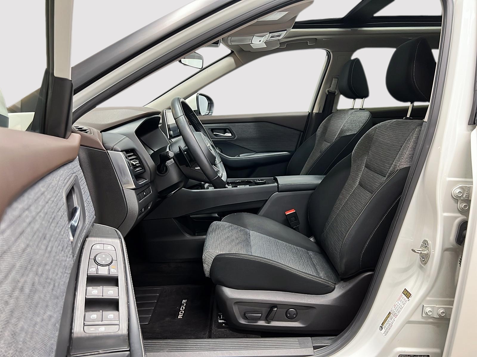 Nissan Rogue SV TOIT PANO 4RM 2023 — photo 7