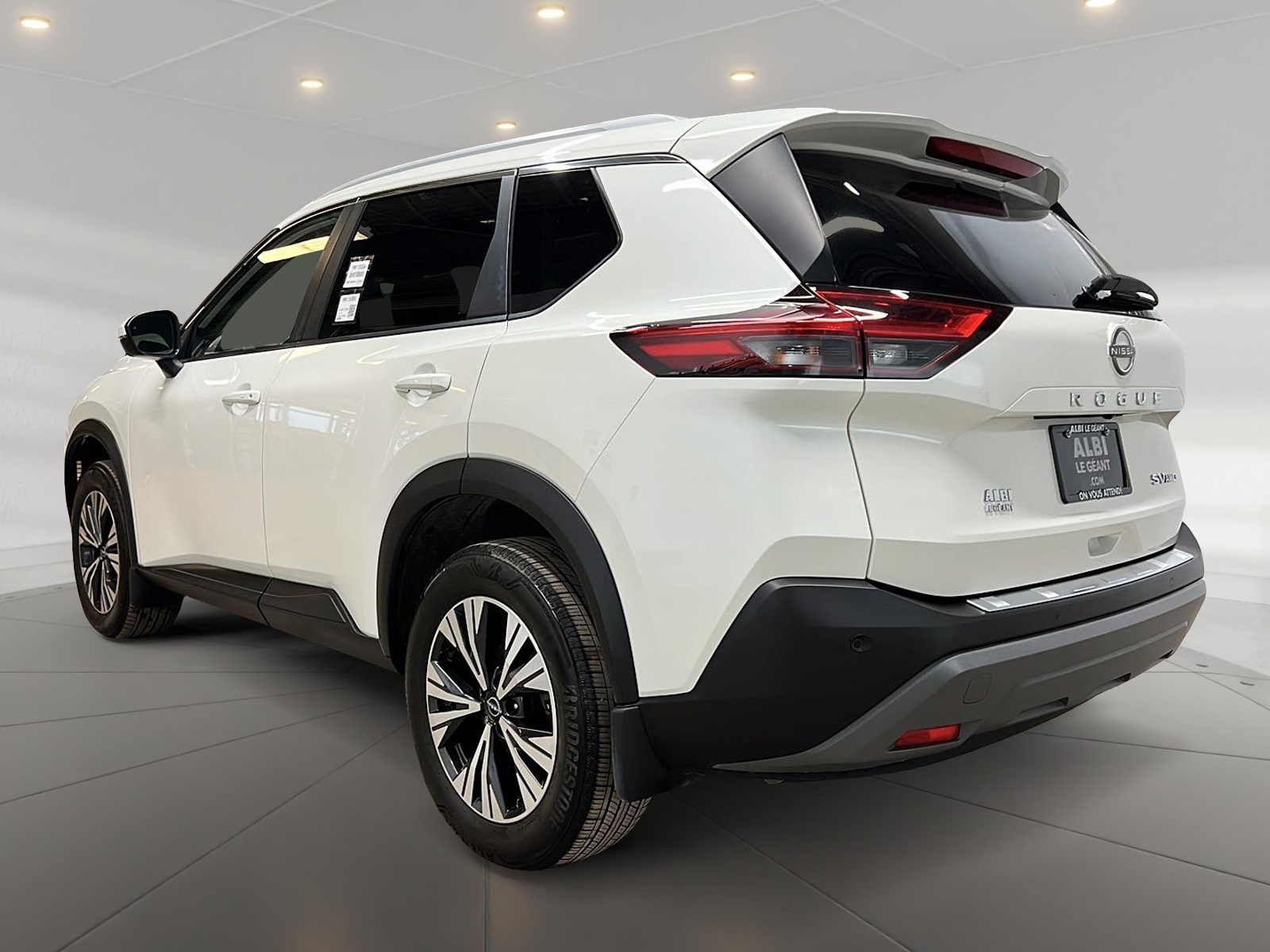 Nissan Rogue SV TOIT PANO 4RM 2023 — photo 6