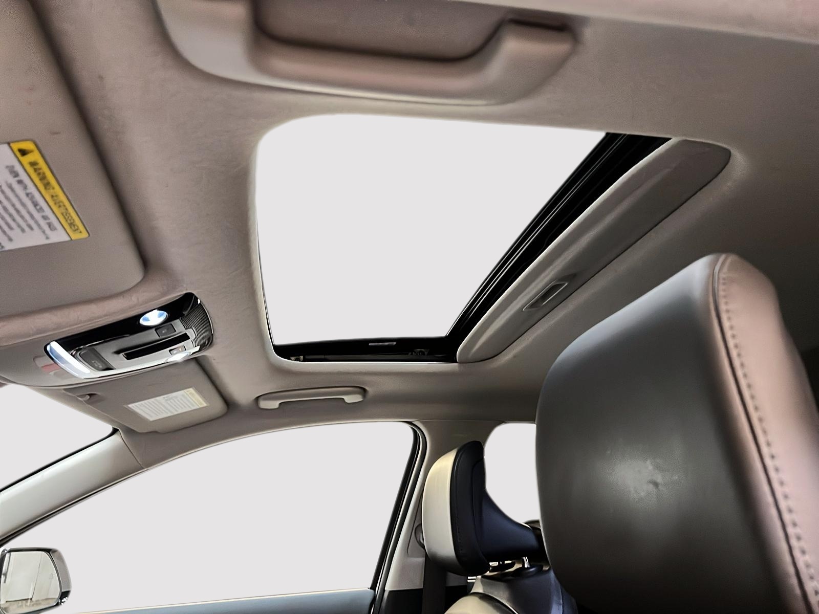 Kia NIRO EV LIMITED CUIR TOIT NAV 2023 - image #10