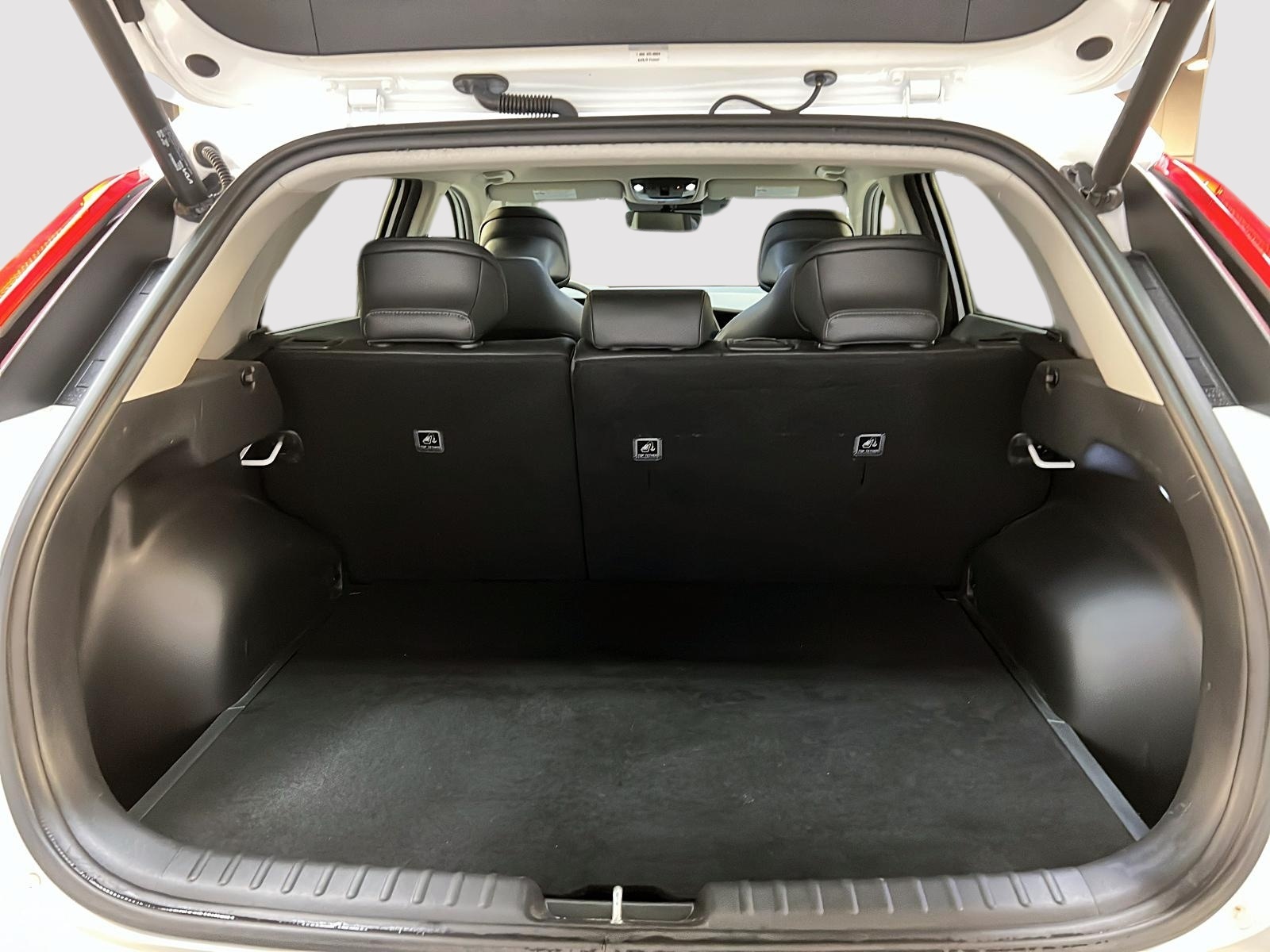 Kia NIRO EV LIMITED CUIR TOIT NAV 2023 - image #13